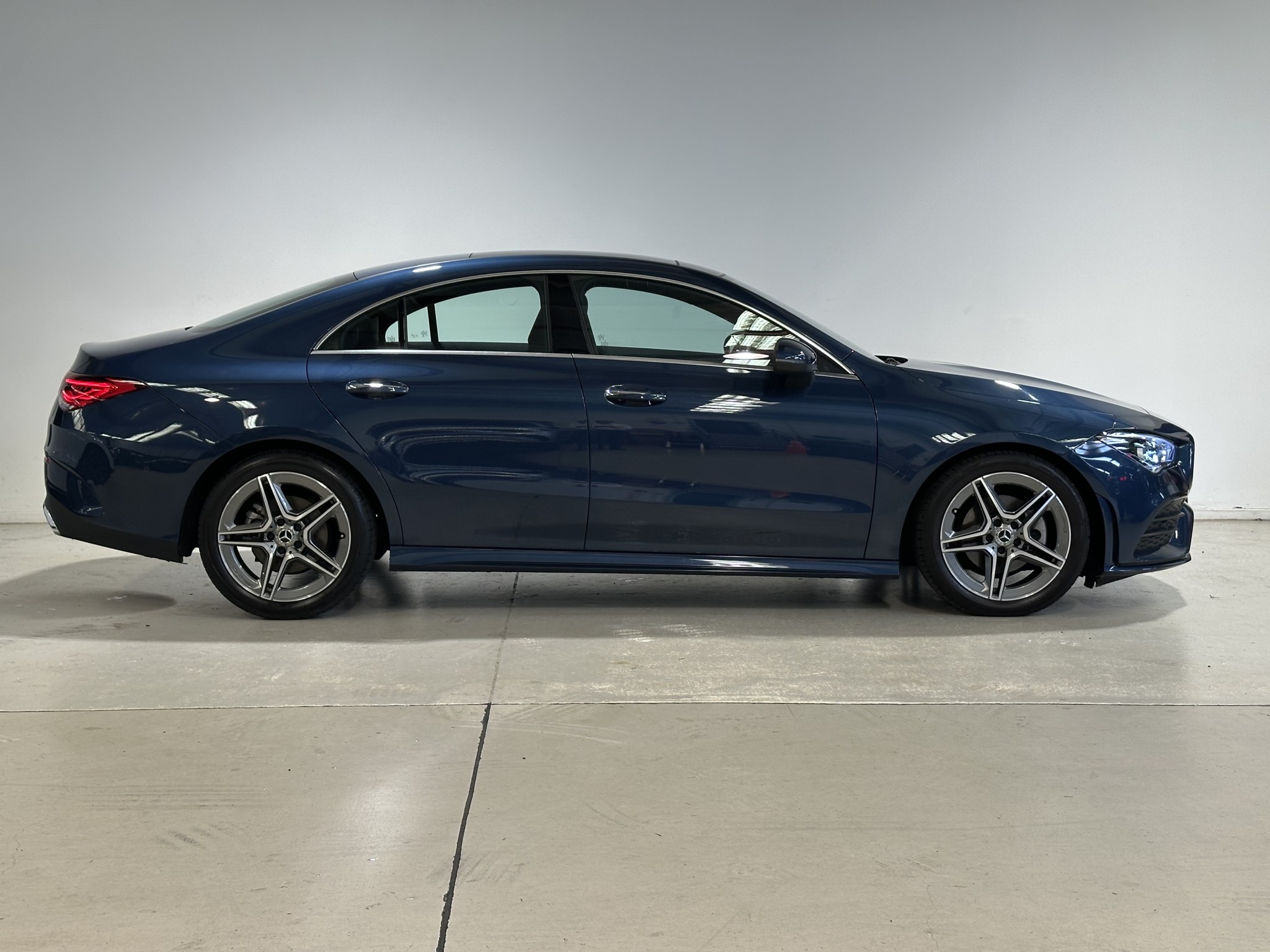 2022 Mercedes-Benz CLA 200 | CLA200 1.3P/7AT | 25608 | 2