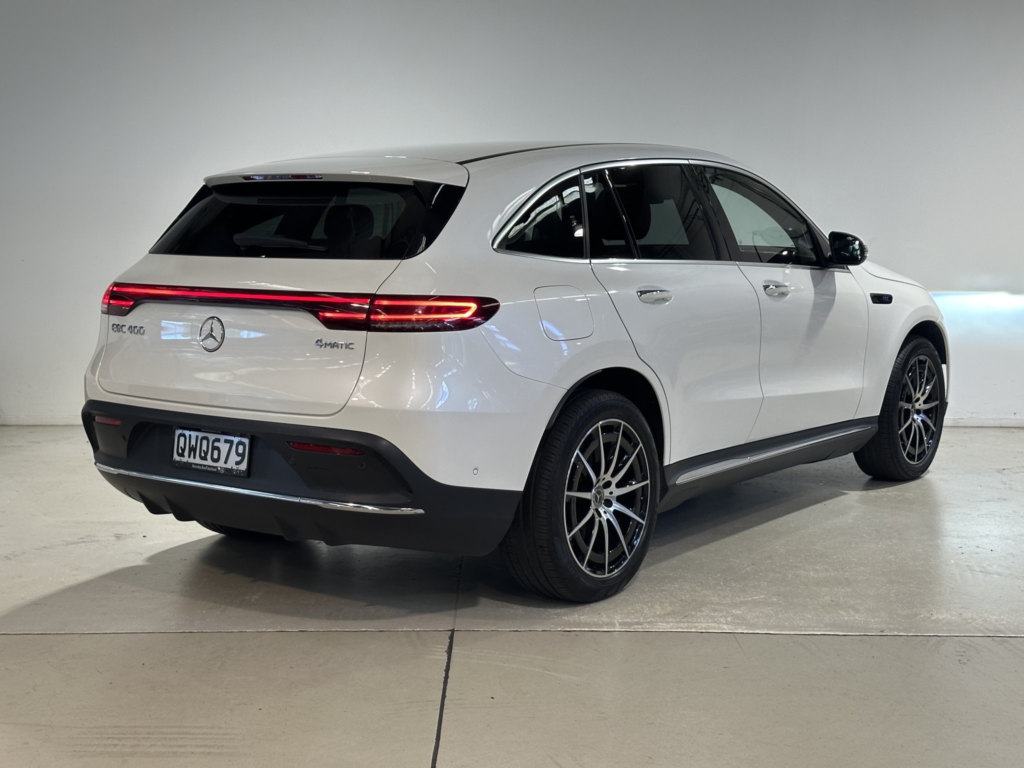 2020 Mercedes-Benz EQC | 400 4MATIC 300KW/EV | 25624 | 3