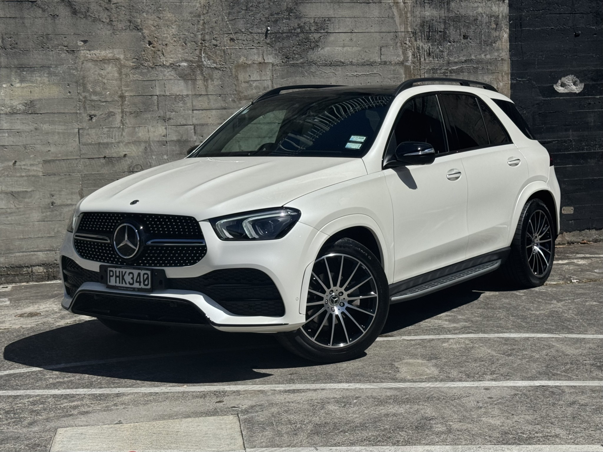 2022 Mercedes-Benz GLE 300 d | 2.0DT/4WD/9AT | 25671 | 6