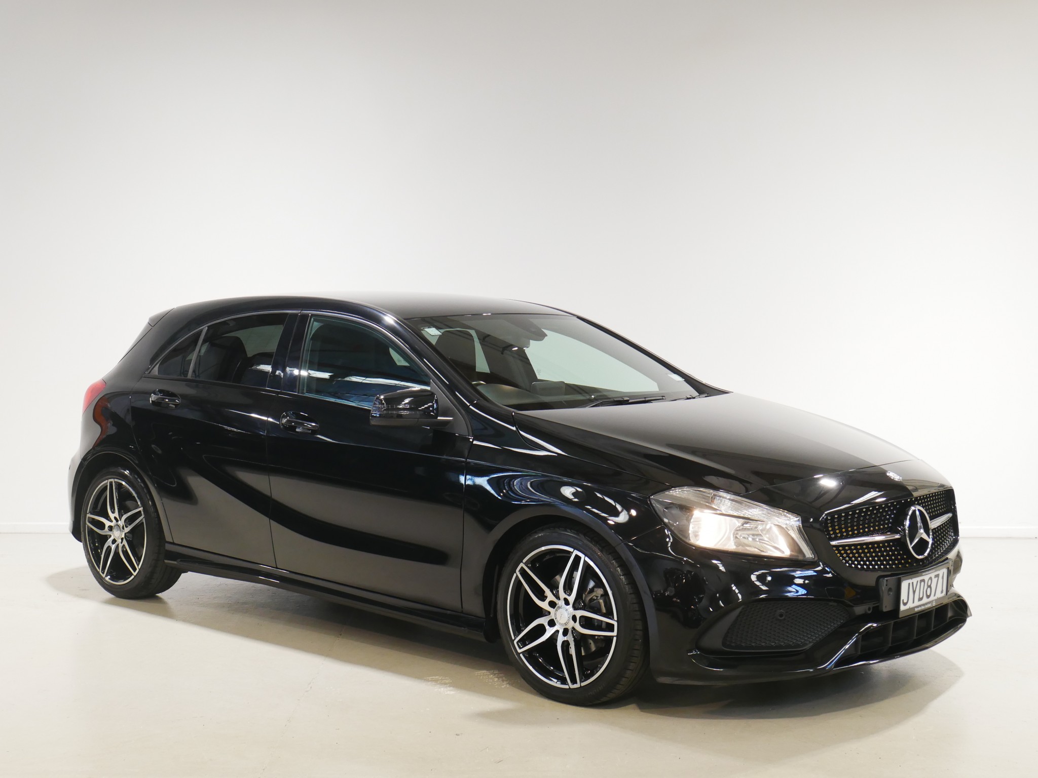 2016 Mercedes-Benz A 180 | A180 AMG line | 16152 | 1