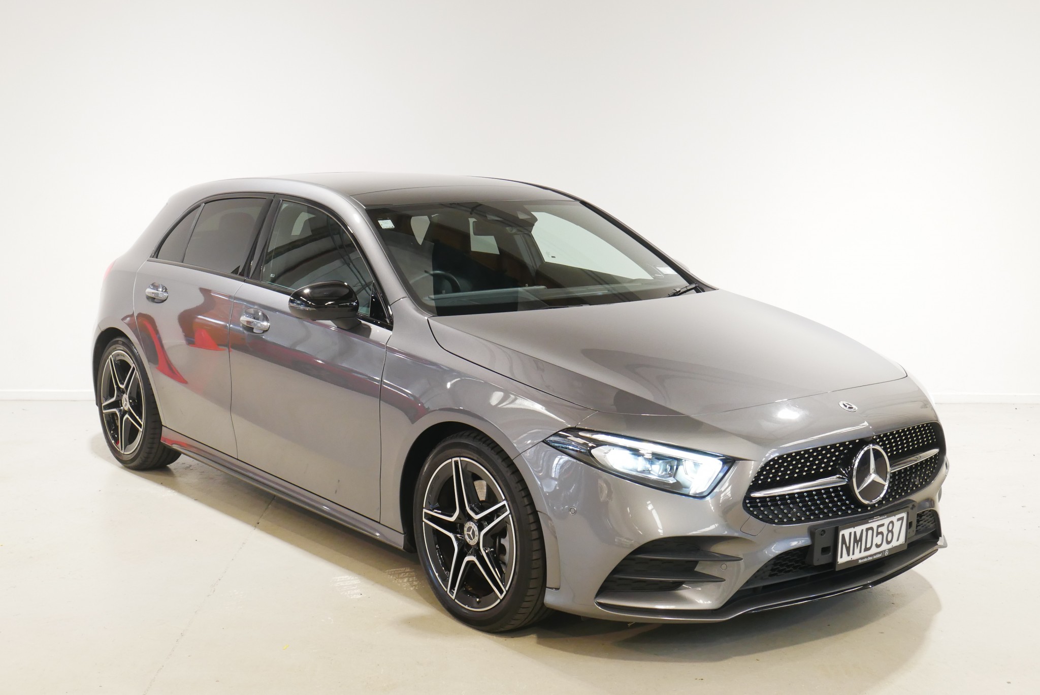 2021 Mercedes-Benz A250 | A250 AMG line | 18060 | 1