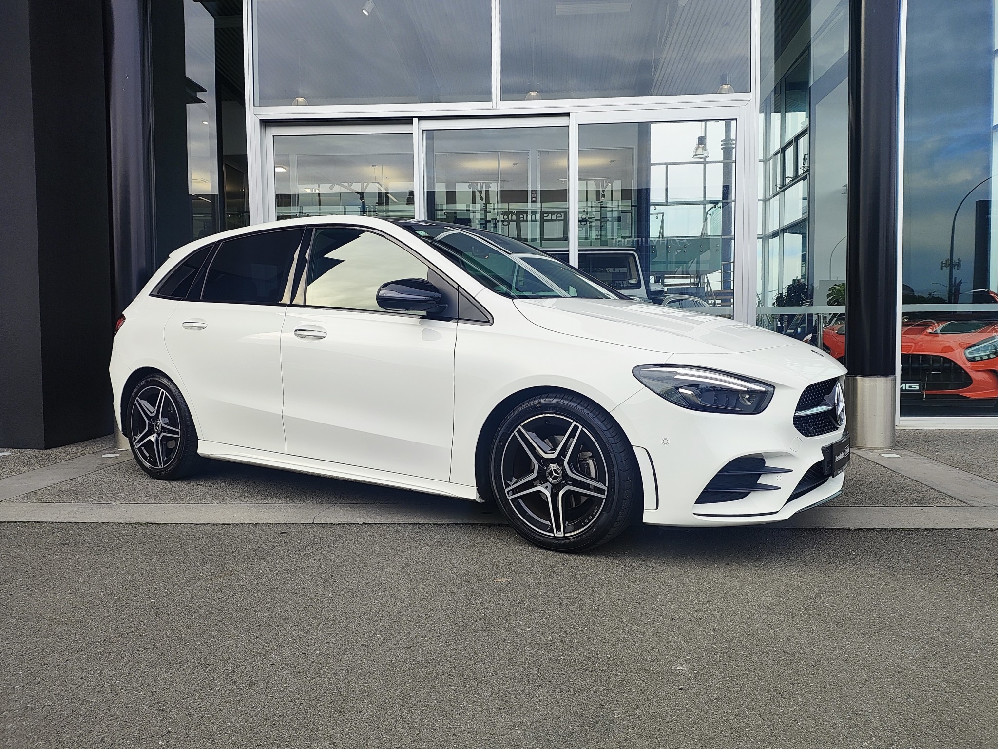 2020 Mercedes-Benz B 180 | AMG LINE 1.3L Turbo Petrol B180 | 23894 | 1