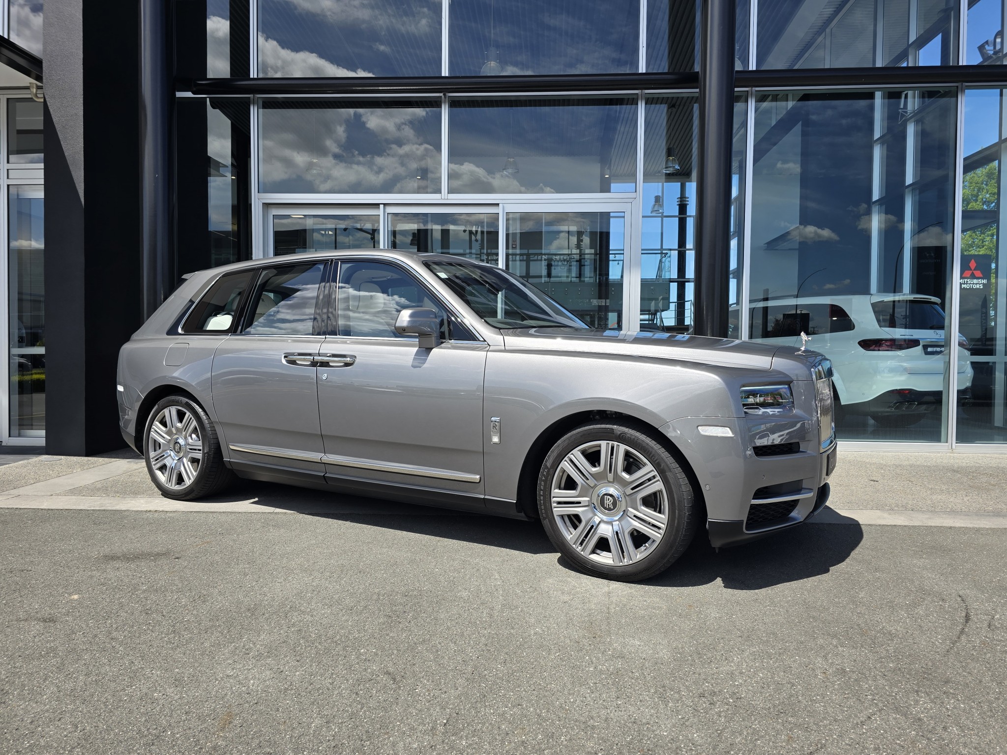 2023 ROLLS-ROYCE CULLINAN | 6.75L V12 NZ New | 24918 | 1