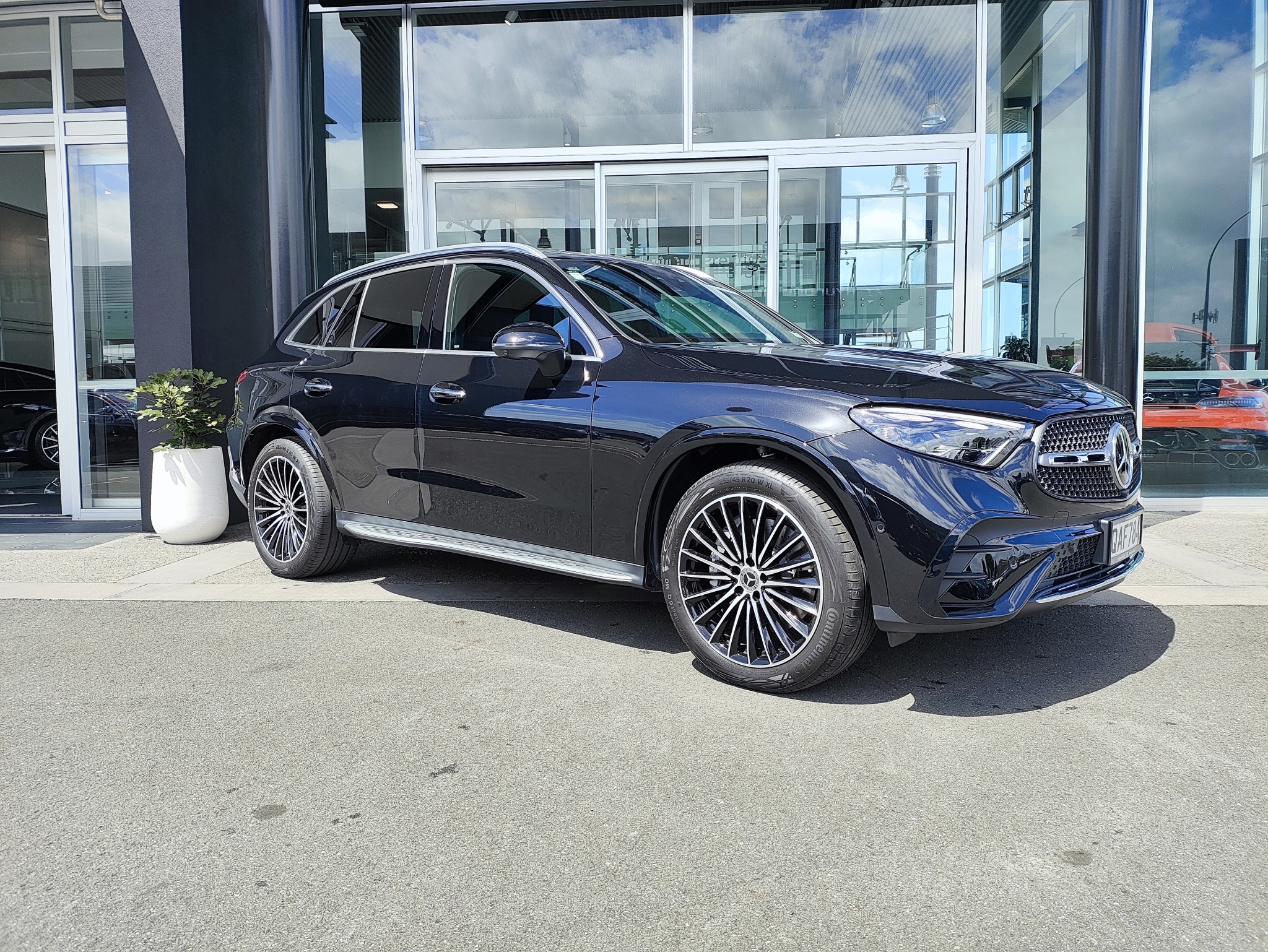 2023 Mercedes-Benz GLC 300 | 300 2.0PMH/4WD/9AT | 25583 | 1