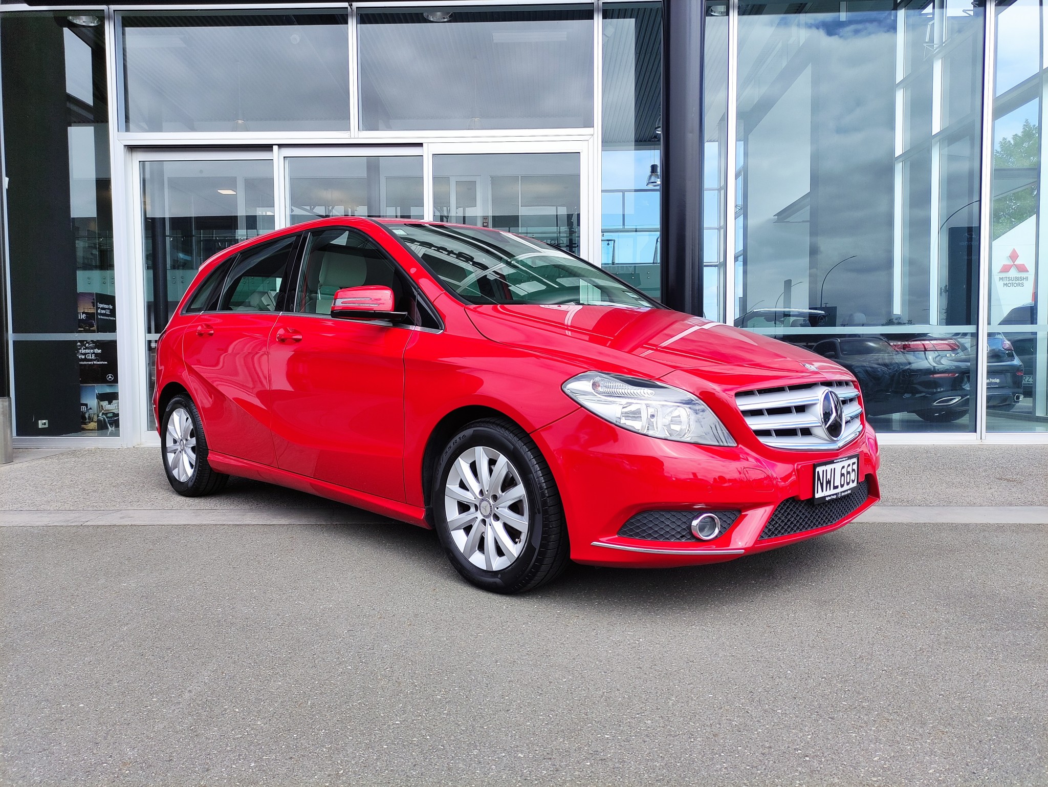 2012 Mercedes-Benz B 200 | 1.8L Turbocharged Diesel, 7G-DCT 7-Speed Automatic | 16914 | 1