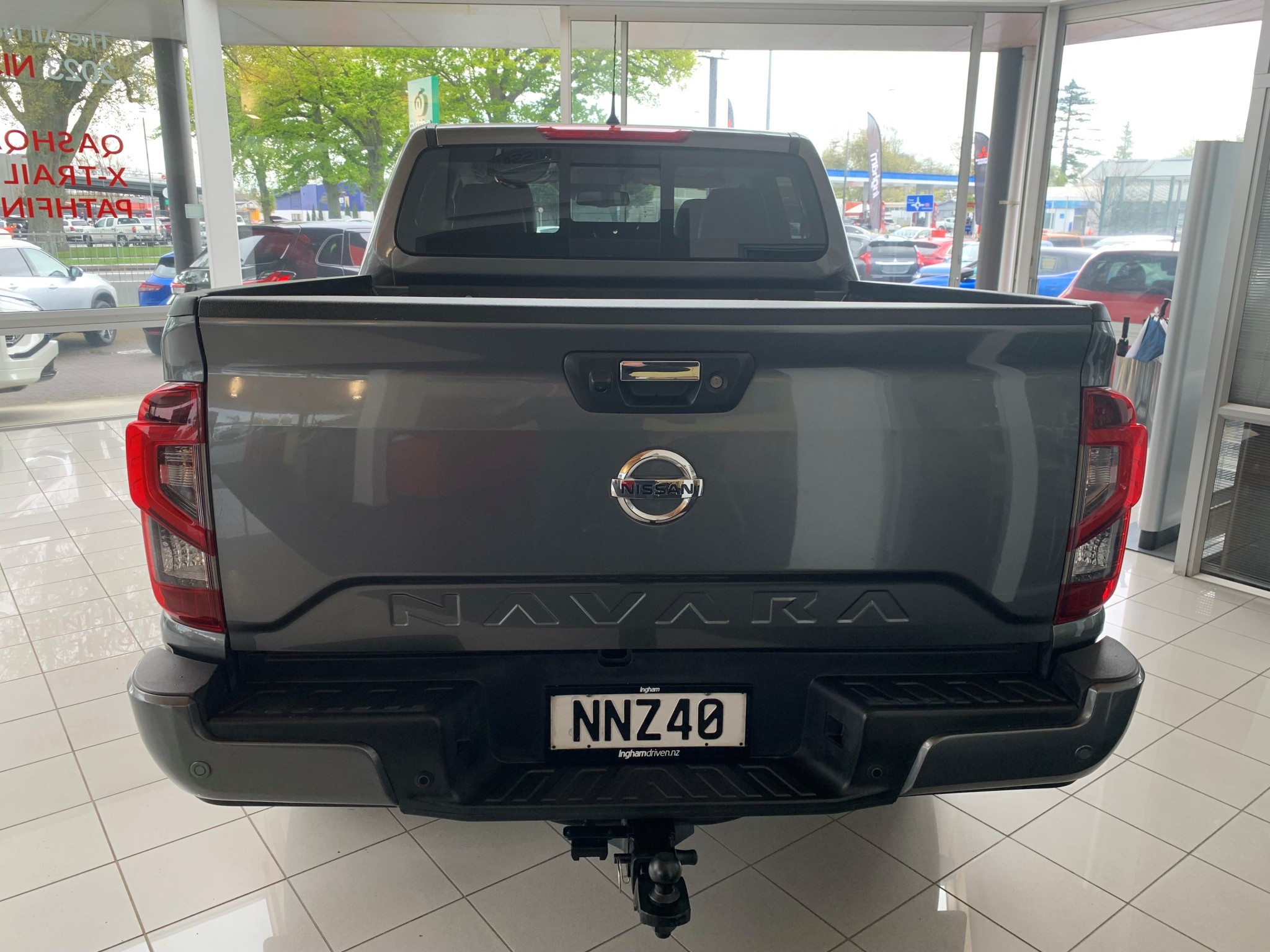 2021 Nissan Navara | ST-X 2.3D/4WD/7AT | 24525 | 2