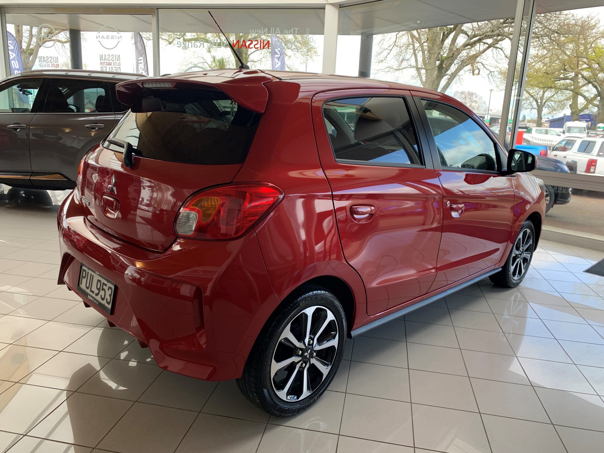 2023 Mitsubishi Mirage | XLS 1.2P/CVT | 24566 | 5