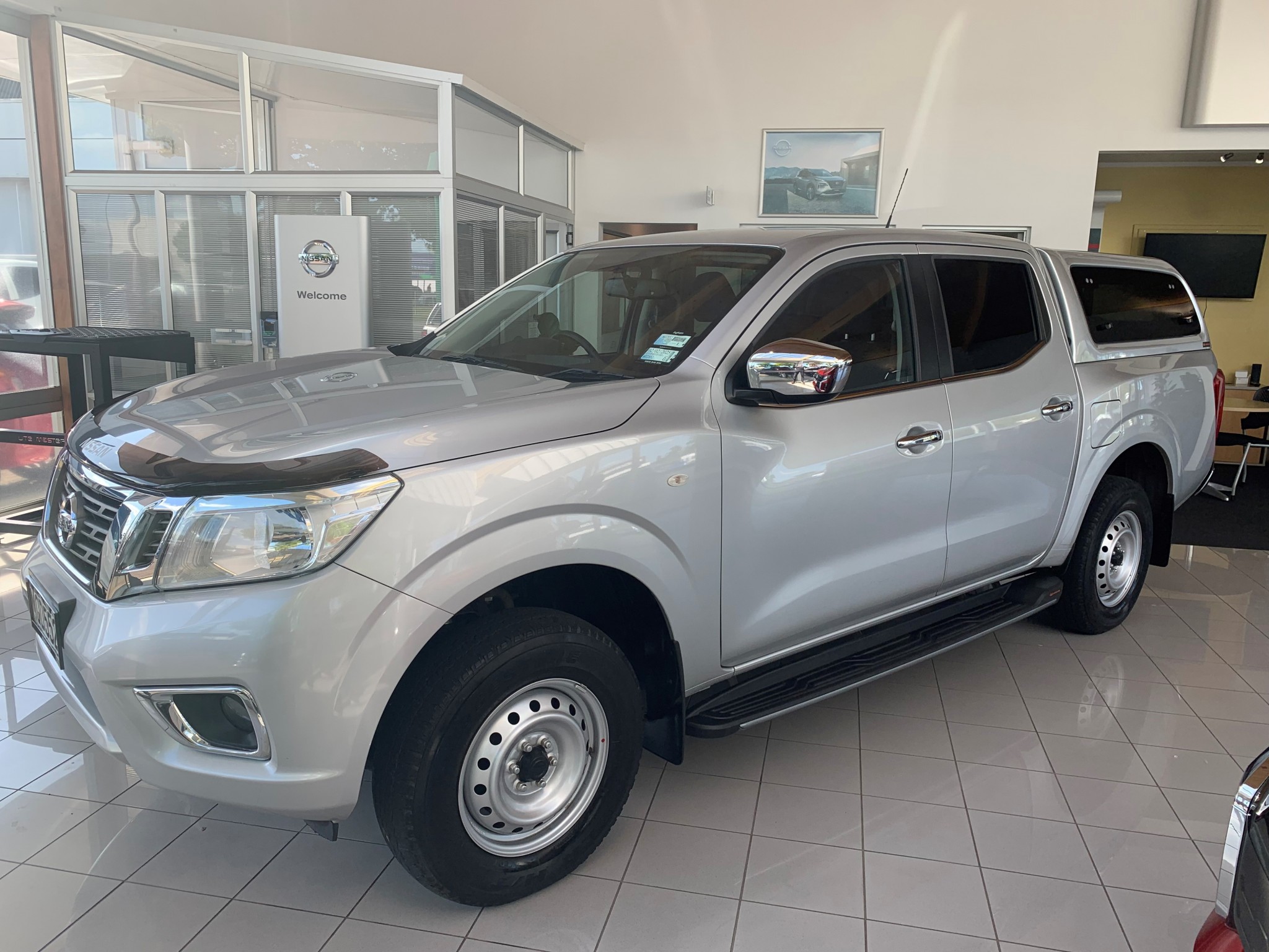 2020 Nissan Navara | RX 2.3D/6MT/UT/4DR/5 | 24767 | 5