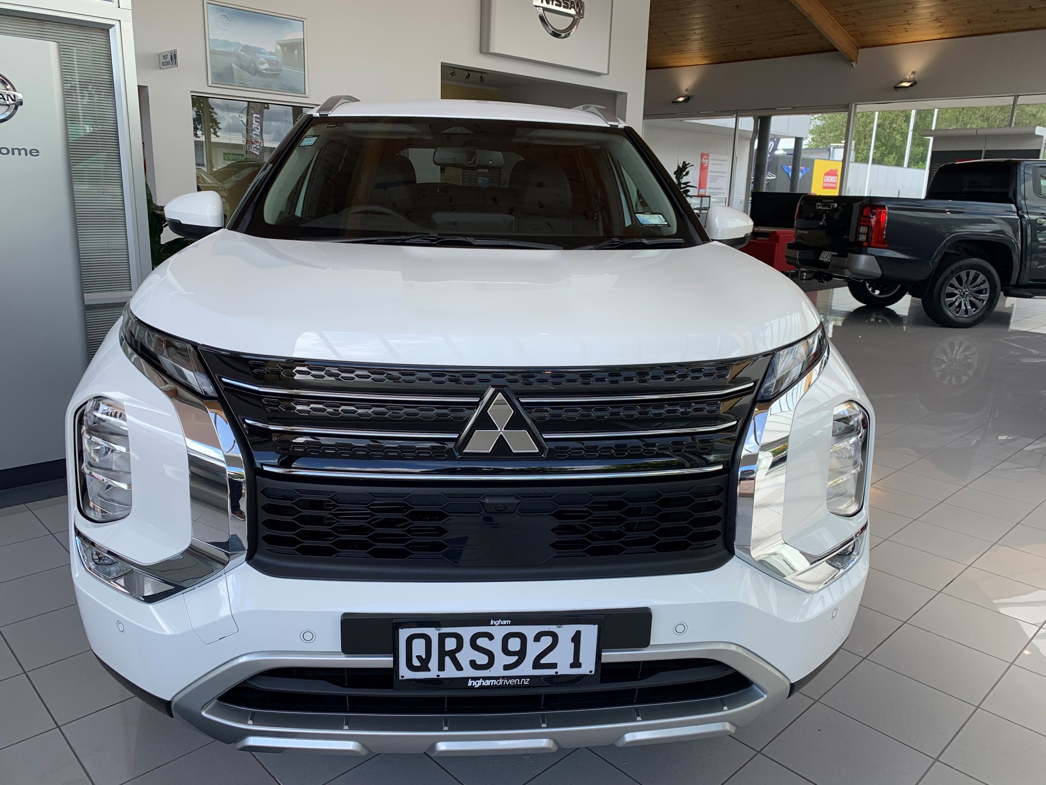 2024 Mitsubishi Outlander | XLS 2.5P/4WD/CVT | 24898 | 4