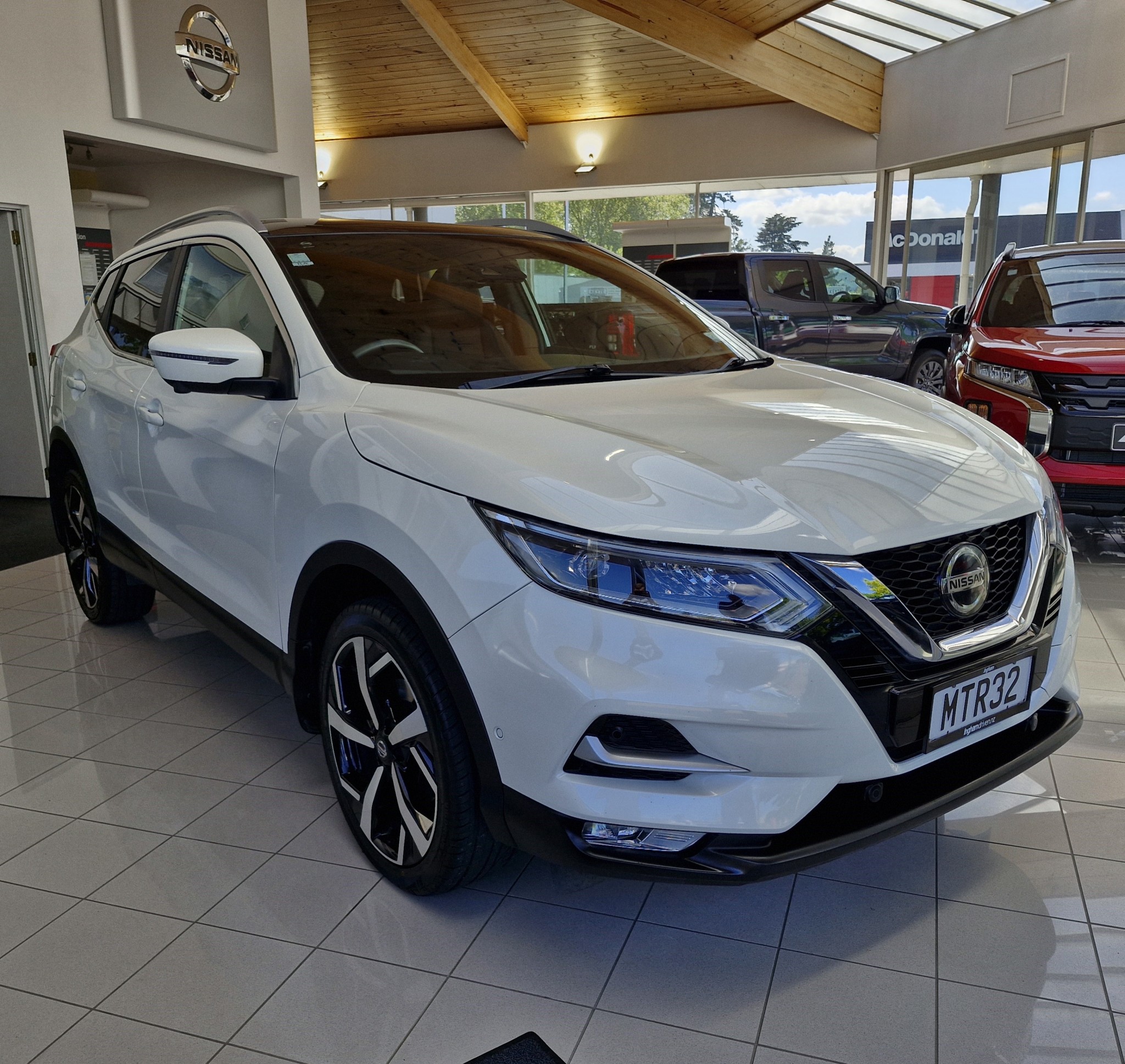 2020 Nissan Qashqai | TI 2.0P/CVT | 24963 | 1