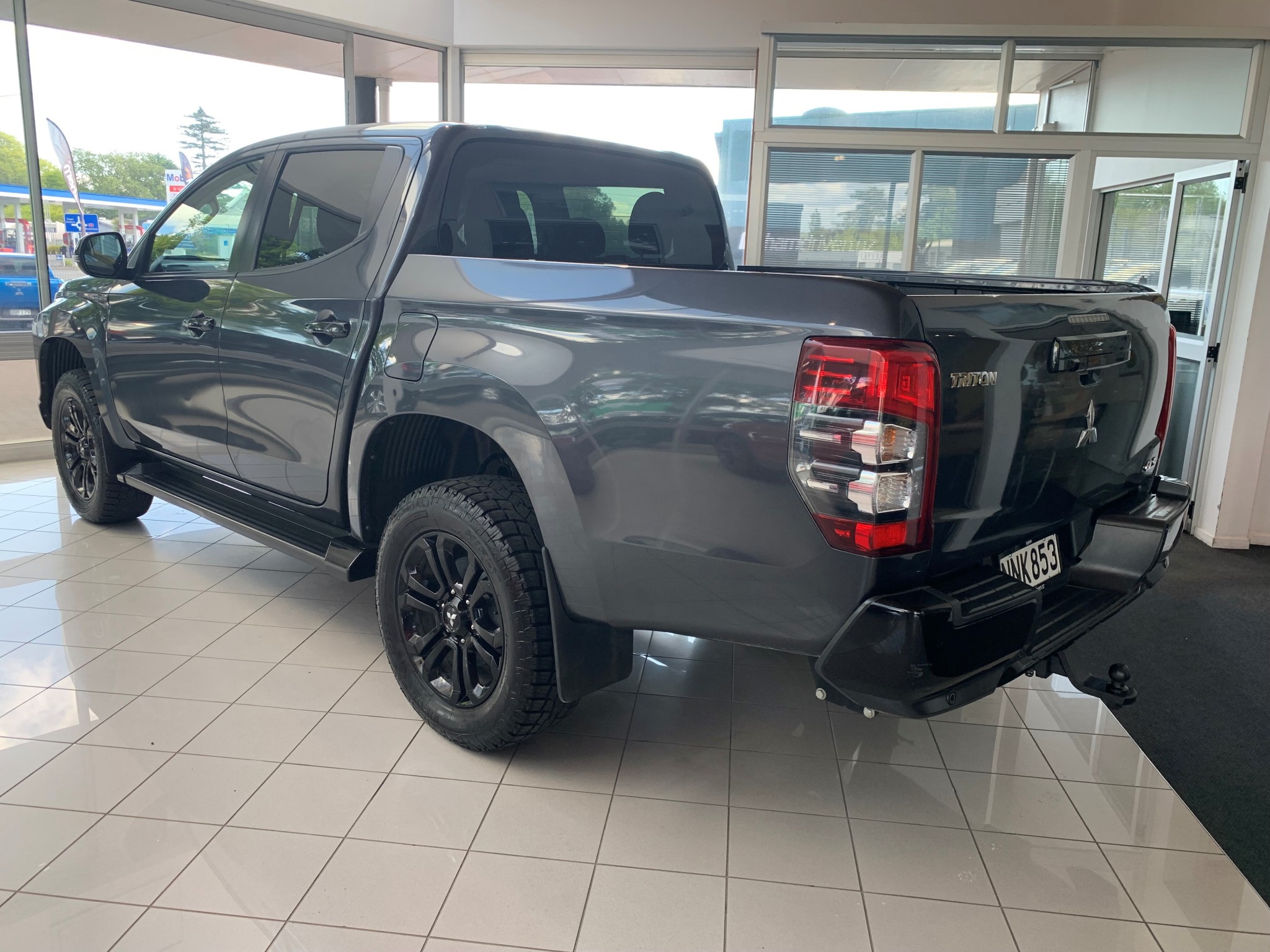 2021 Mitsubishi Triton | DC GLSB 4WD 6AT 2.4D | 25001 | 3