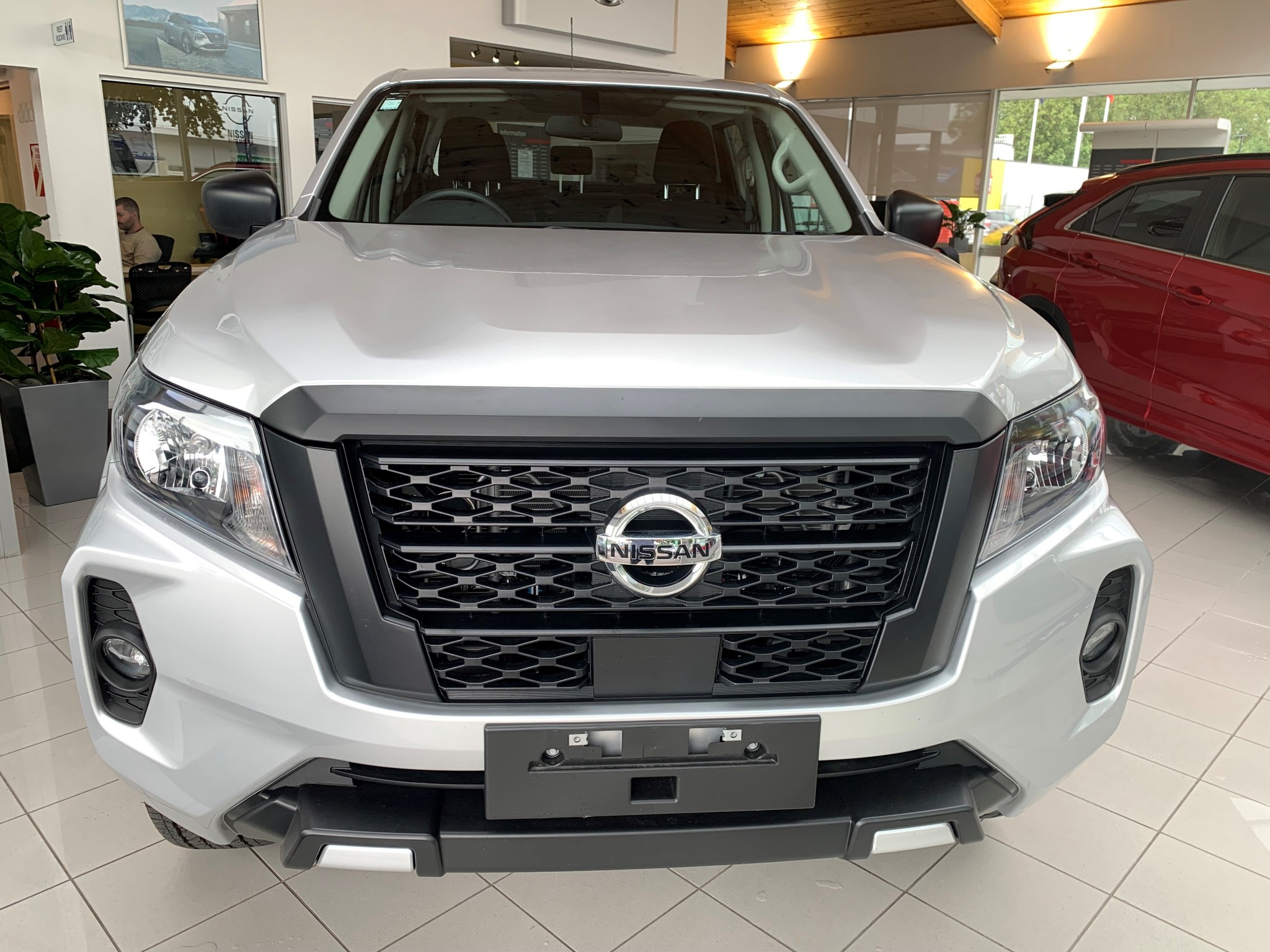 2024 Nissan Navara | SL 2WD D/C AUTO | 25200 | 5