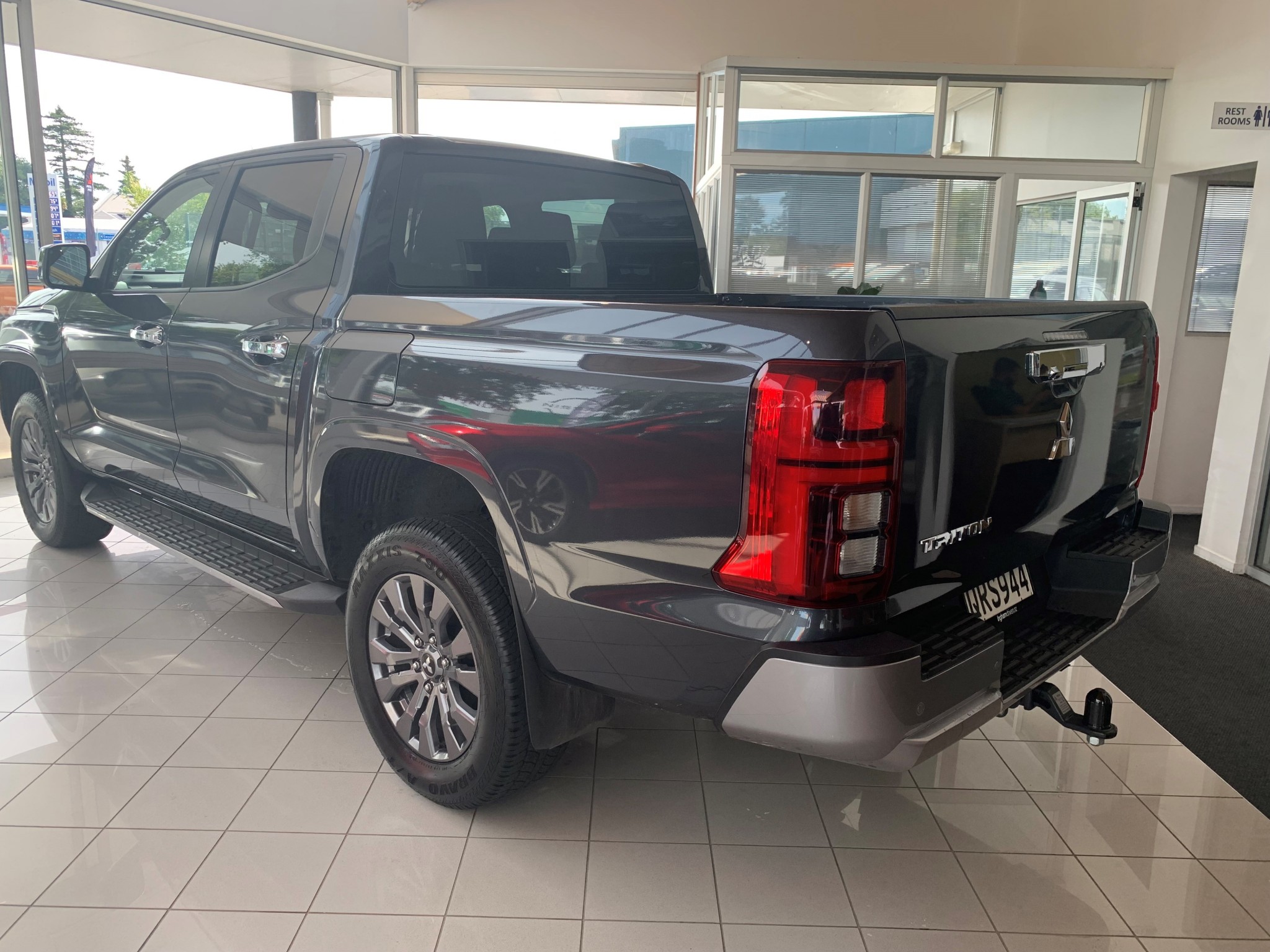 2024 Mitsubishi Triton | DC GLXR 6AT 2.4DT | 25256 | 3