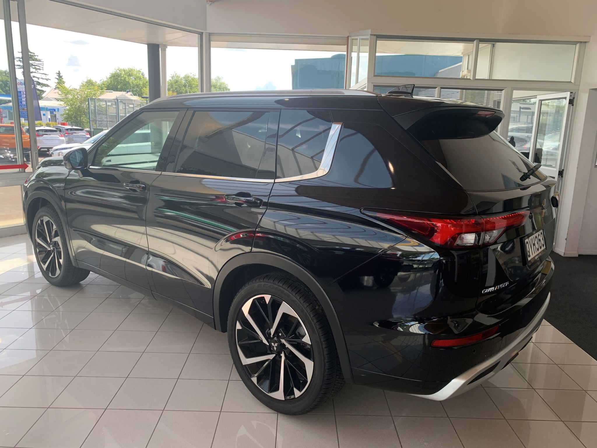 2024 Mitsubishi Outlander | VRX 2.5P/CVT | 25302 | 3