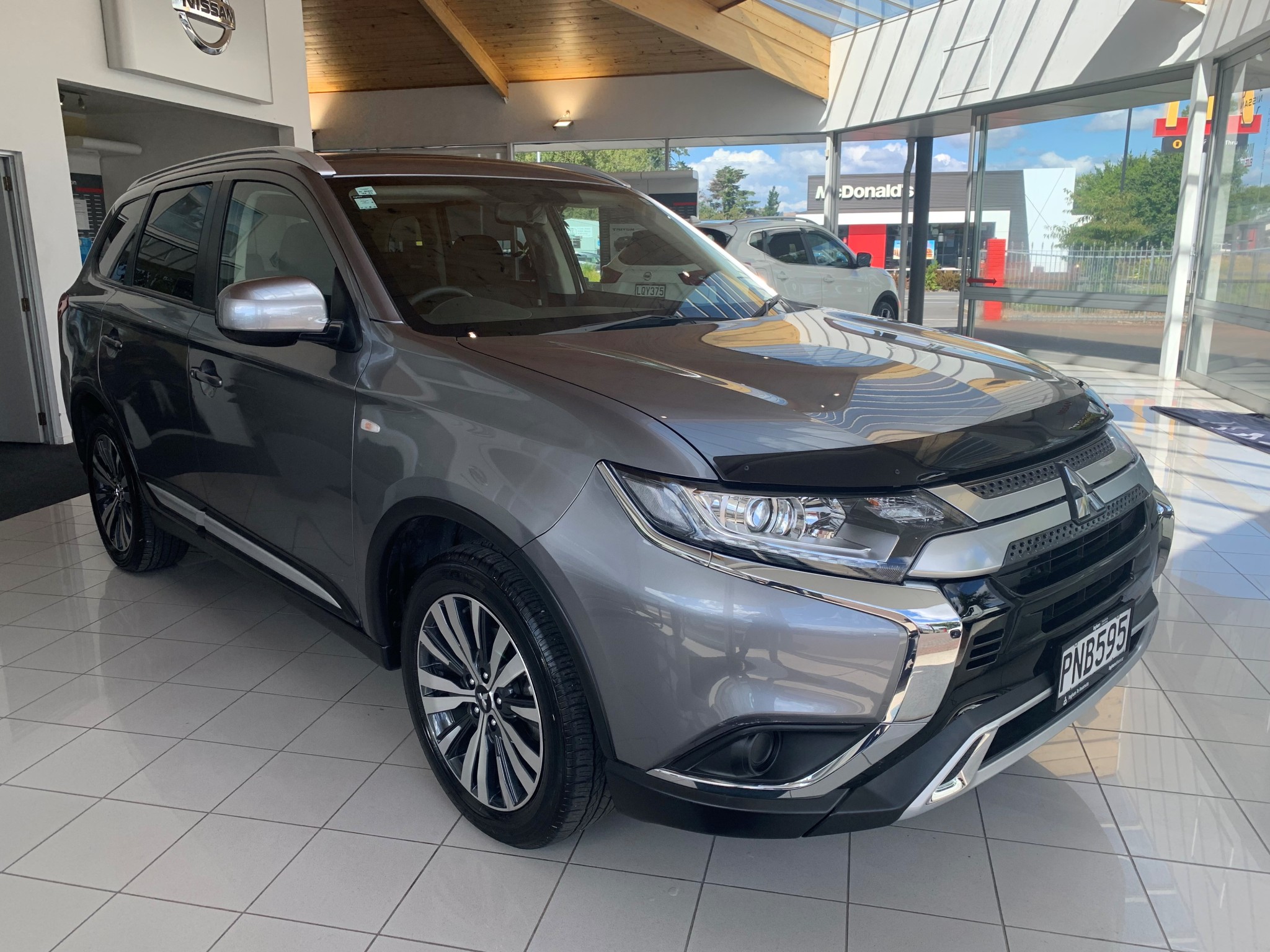 2022 Mitsubishi Outlander | LS 2.4P/CVT | 25779 | 1