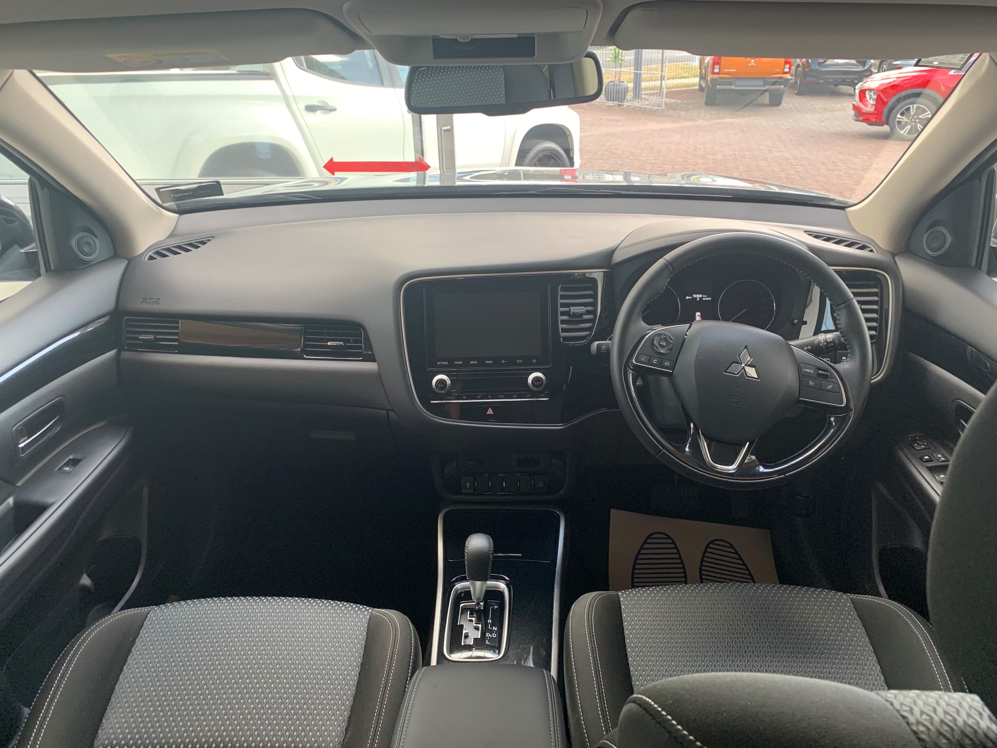 2022 Mitsubishi Outlander | LS 2.4P/CVT | 25779 | 2