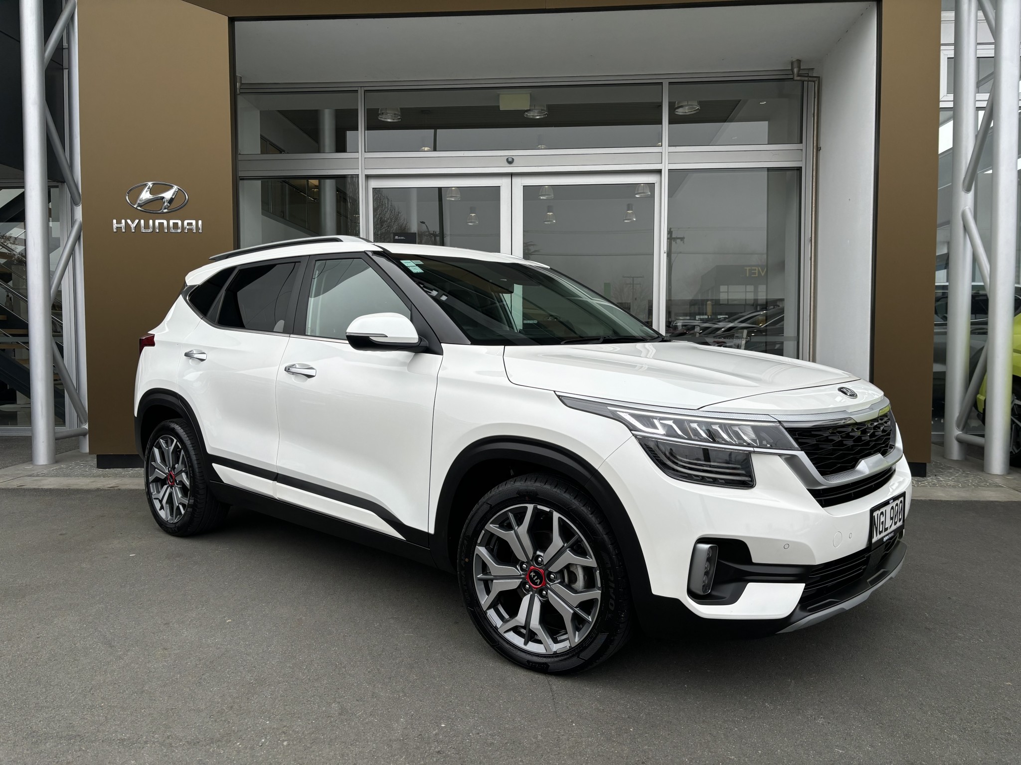 2021 Kia Seltos | LTD 2.0P | 24311 | 1