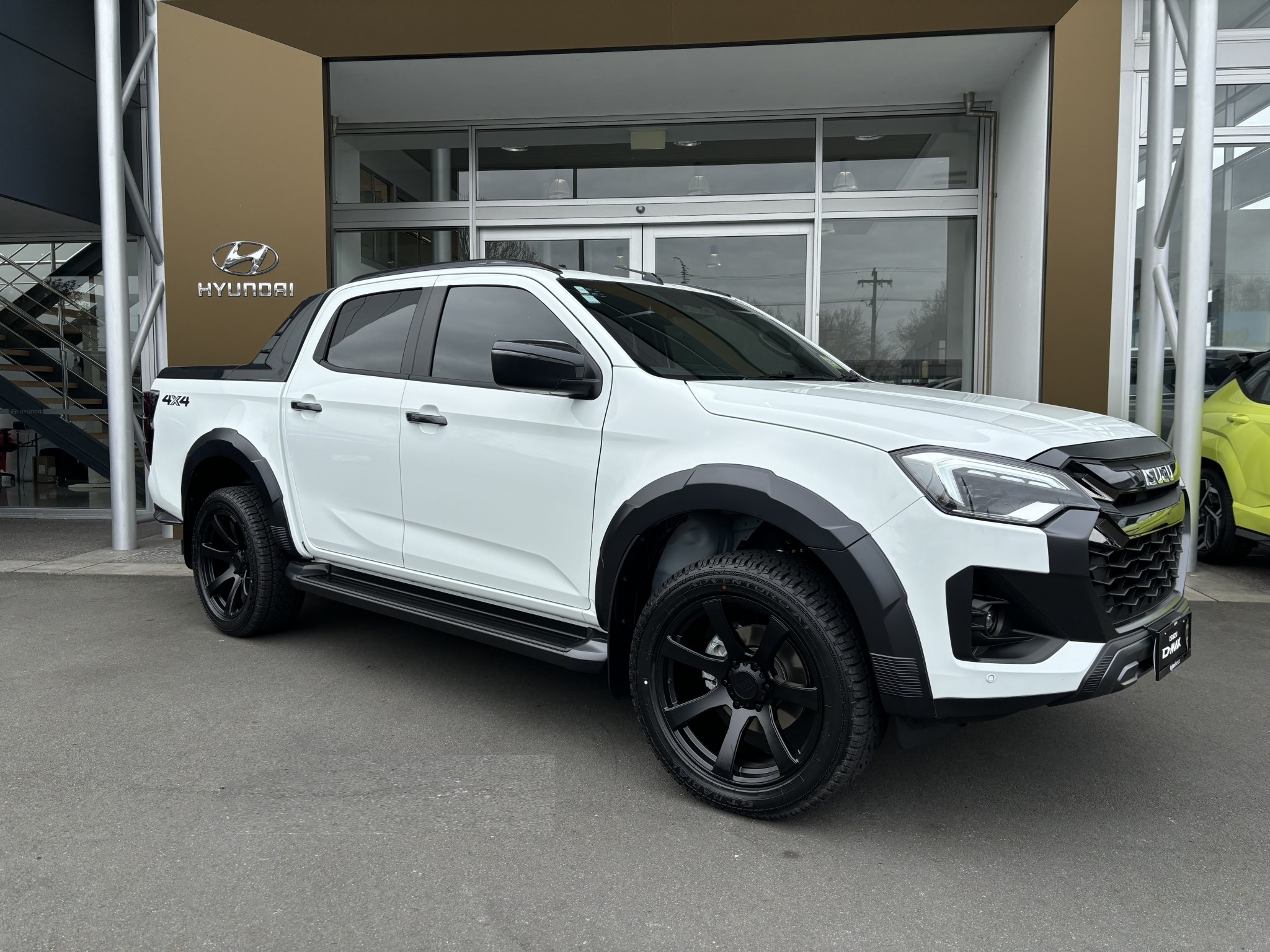 2024 Isuzu D-MAX | X-TERRAIN 3.0D 4WD | 24387 | 1