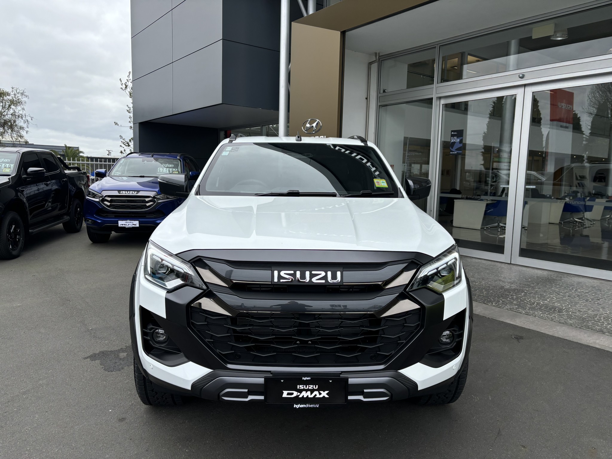 2024 Isuzu D-MAX | X-TERRAIN 3.0D 4WD | 24387 | 7