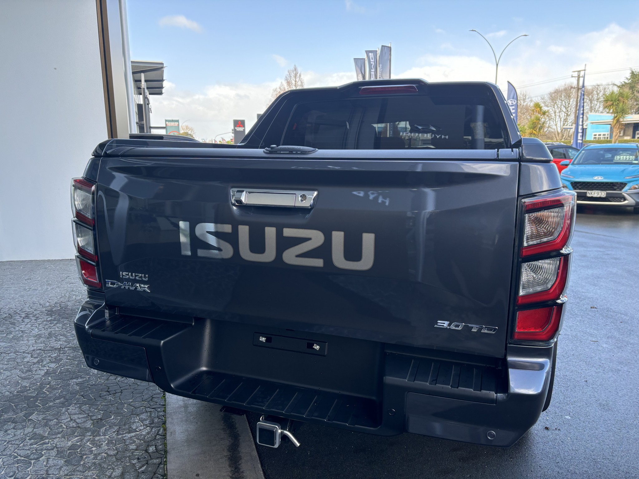 2024 Isuzu D-MAX | LS 3.0D 2WD | 24416 | 7