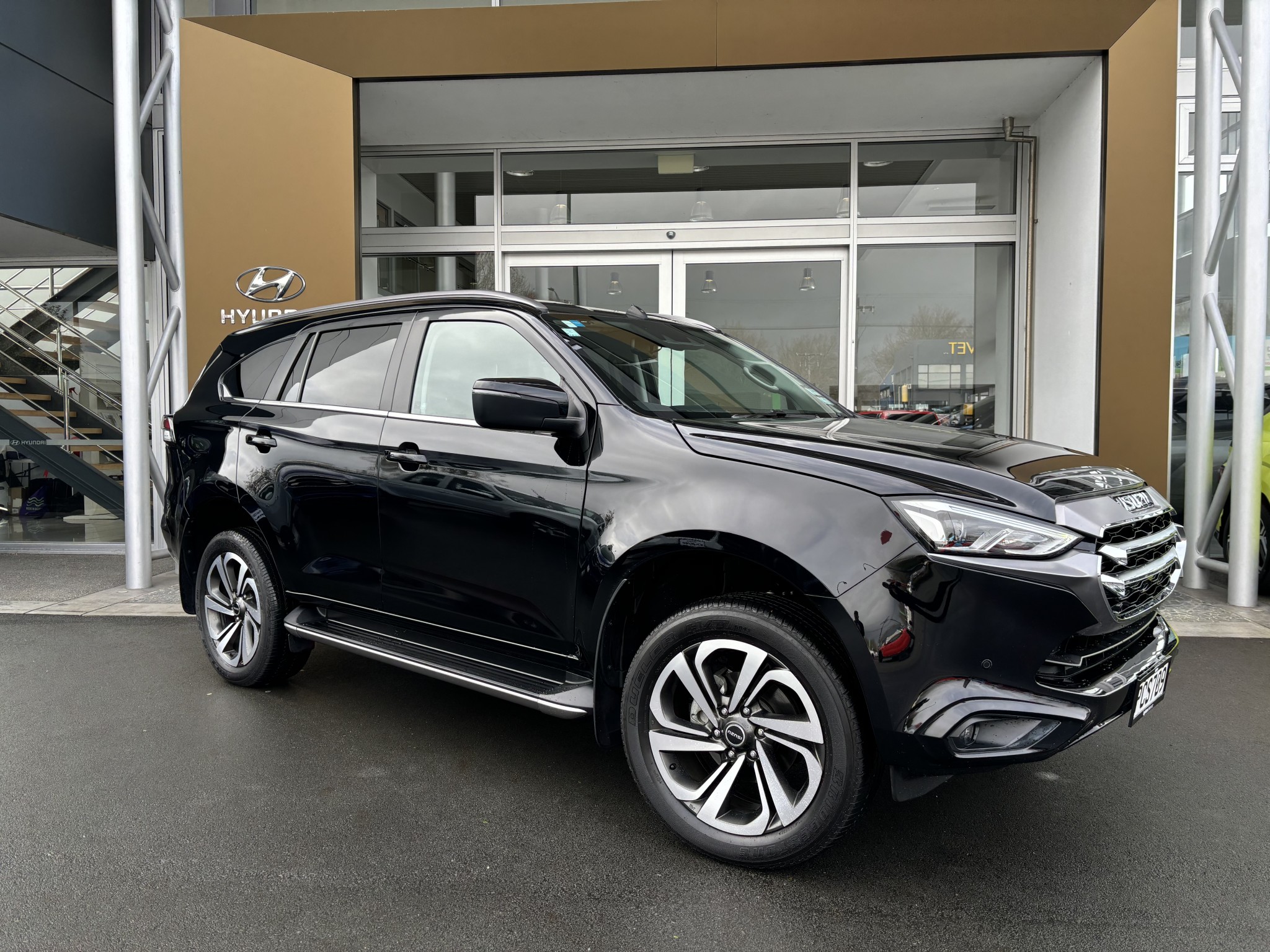 2022 Isuzu MU-X | 4WD AUTO 3.0D | 24500 | 1