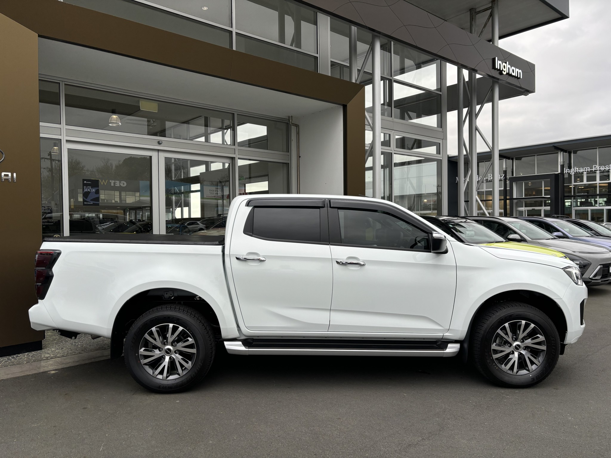 2024 Isuzu D-MAX | LS 3.0D 2WD | 24562 | 5