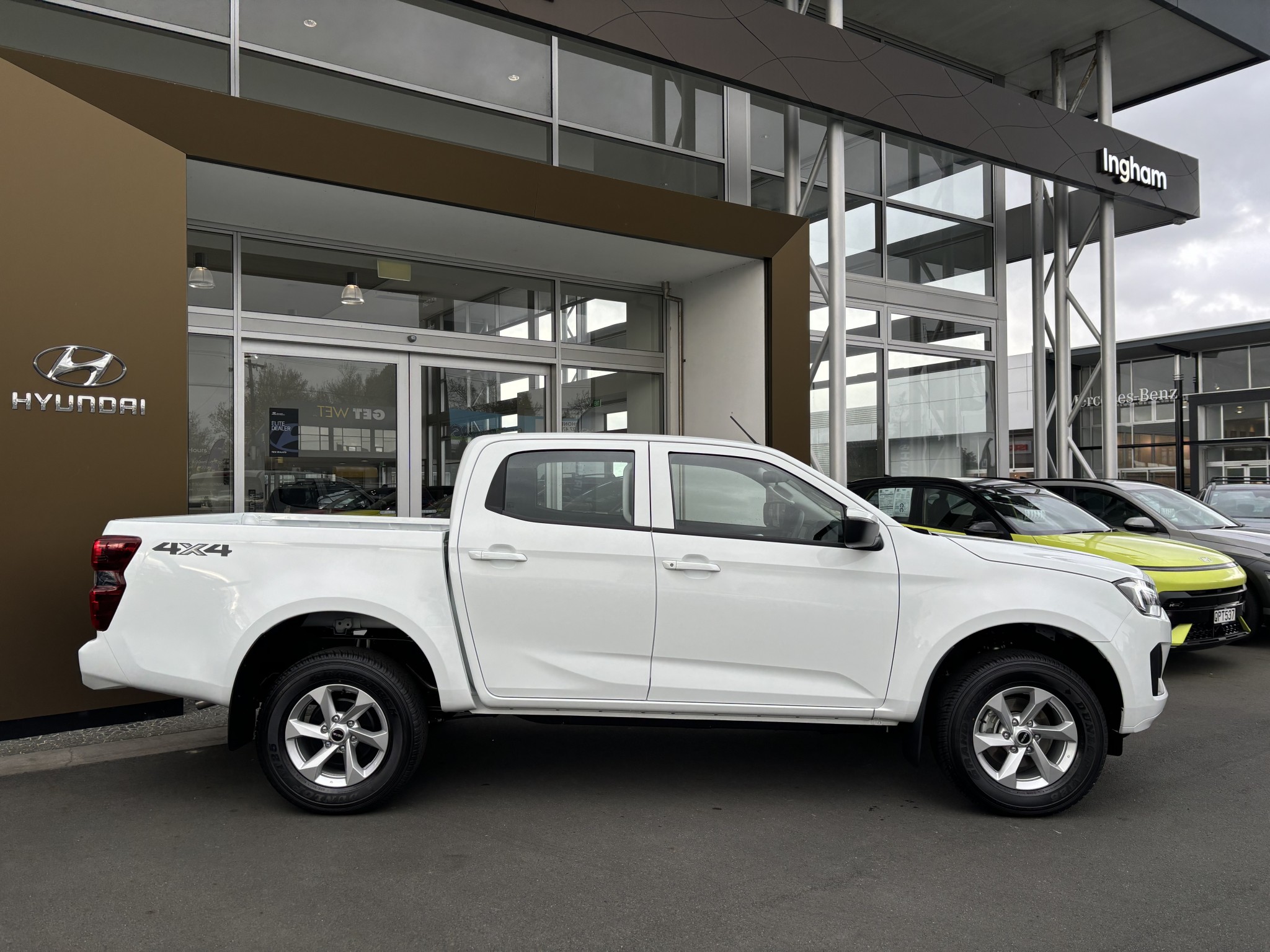 2024 Isuzu D-MAX | LS-M 3.0D 4WD | 24624 | 5