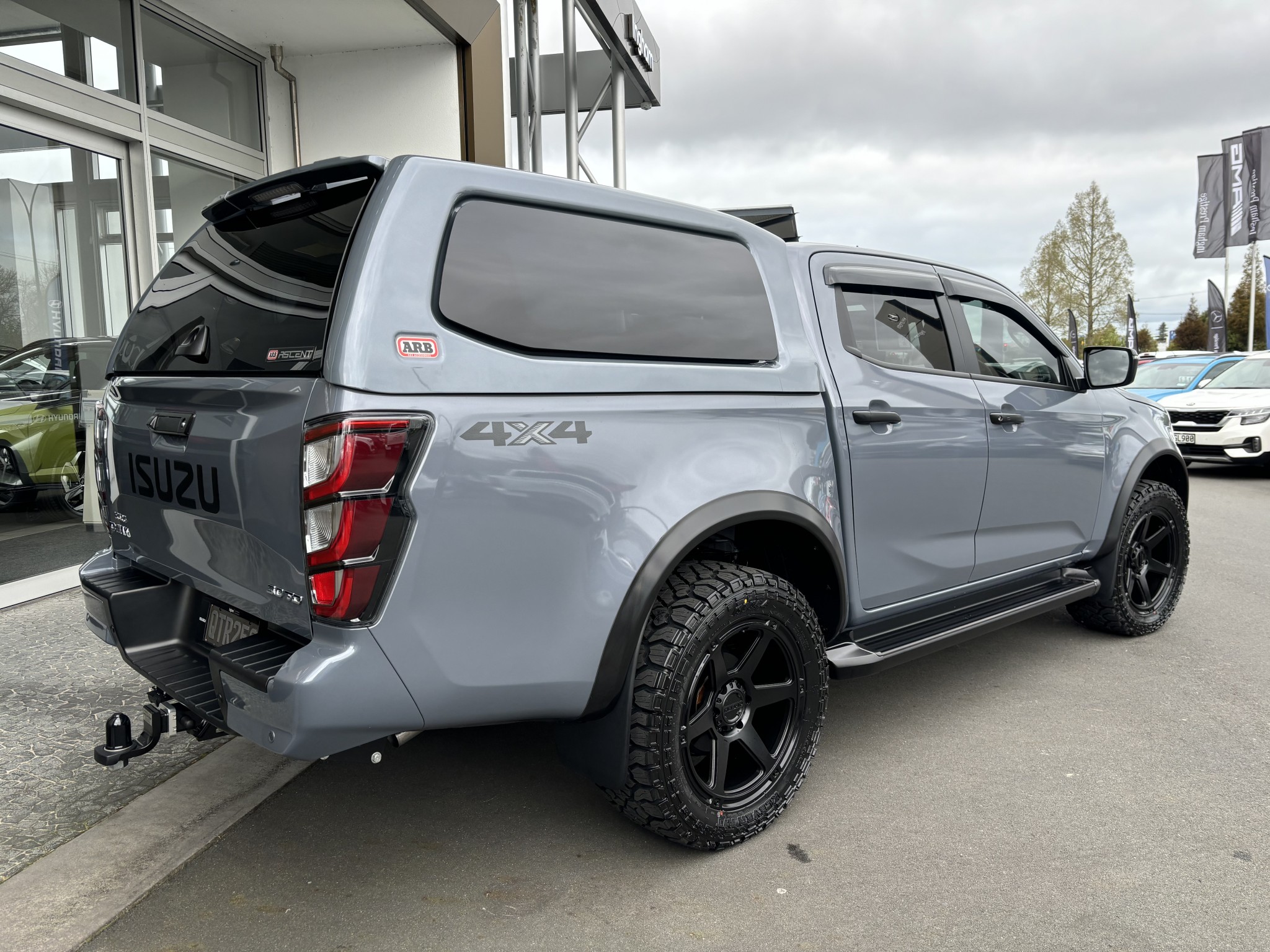 2024 Isuzu D-MAX | LS 3.0D 4WD | 24652 | 4