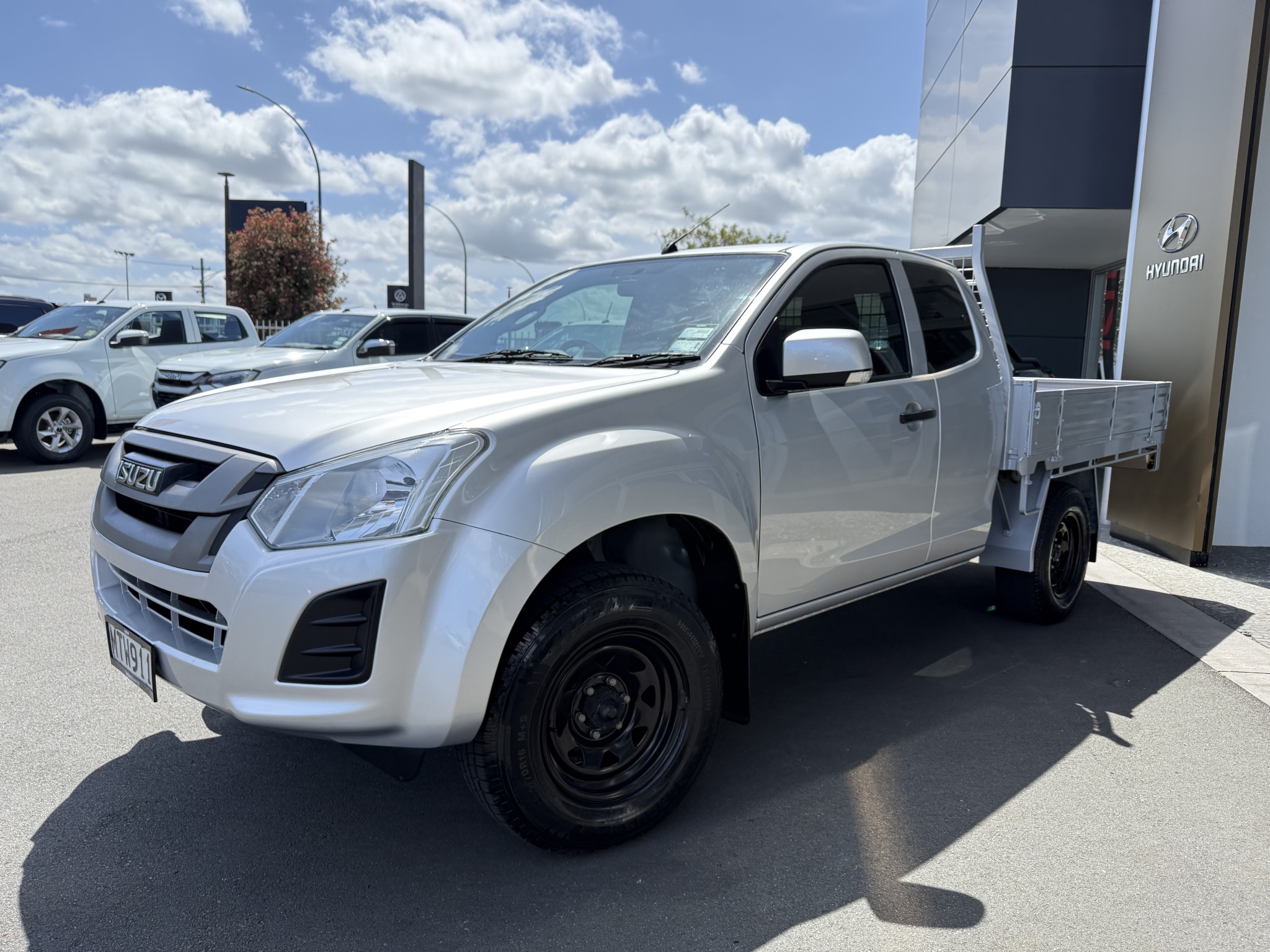 2020 Isuzu D-MAX | LX 3.0D/4WD | 25075 | 2