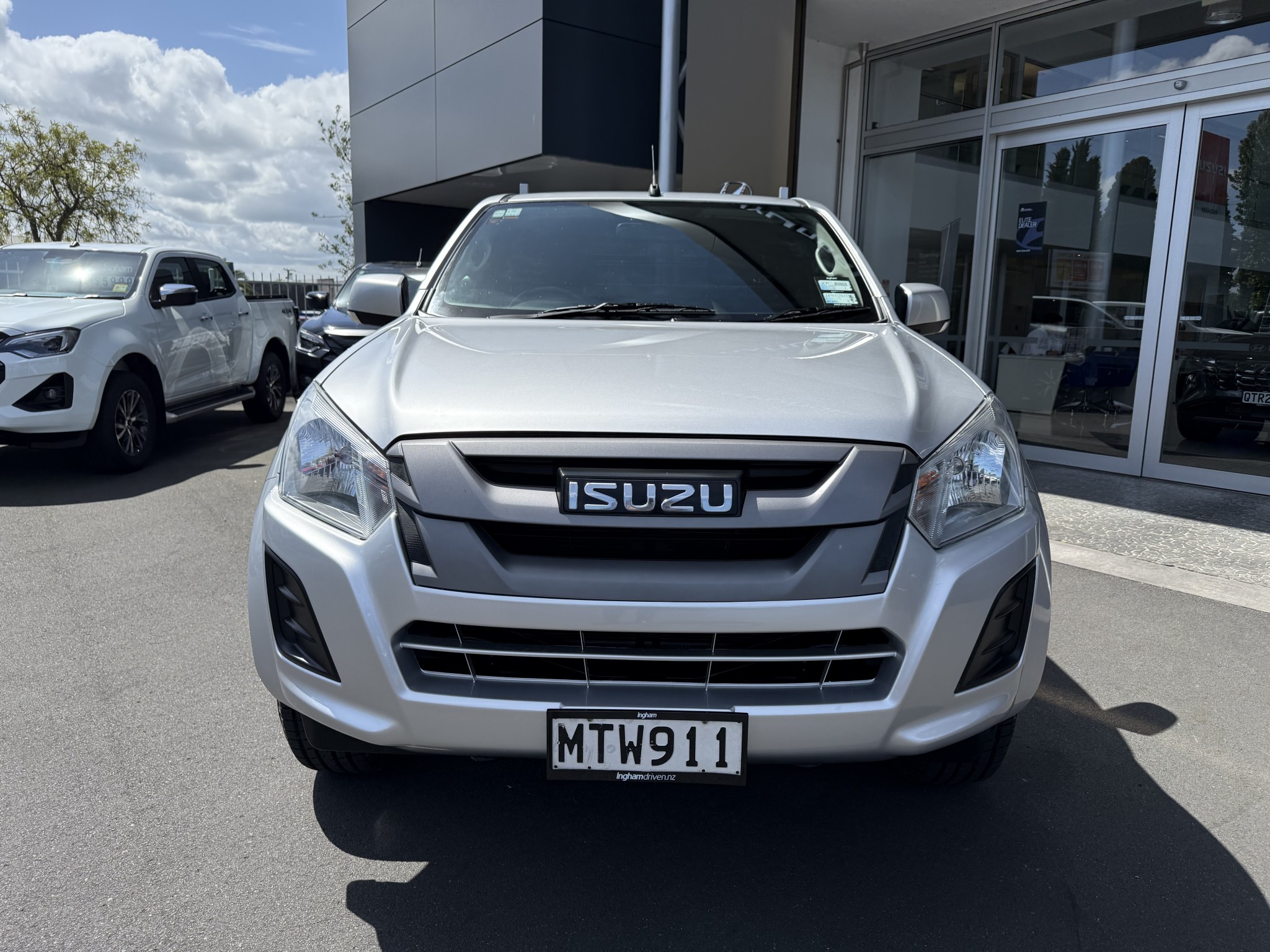 2020 Isuzu D-MAX | LX 3.0D/4WD | 25075 | 6