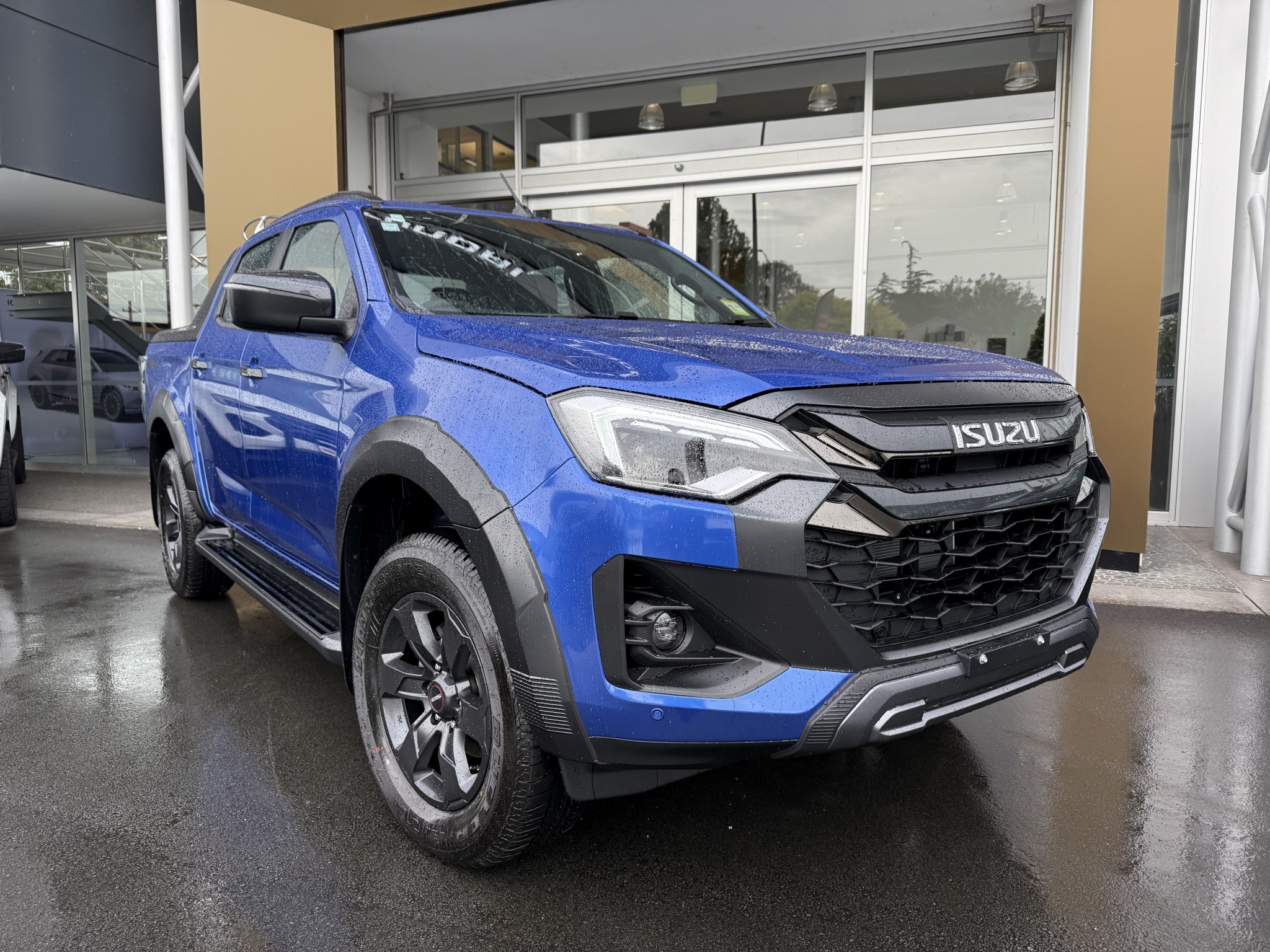 2024 Isuzu D-MAX | X-TERRAIN 3.0D 4WD | 25198 | 7