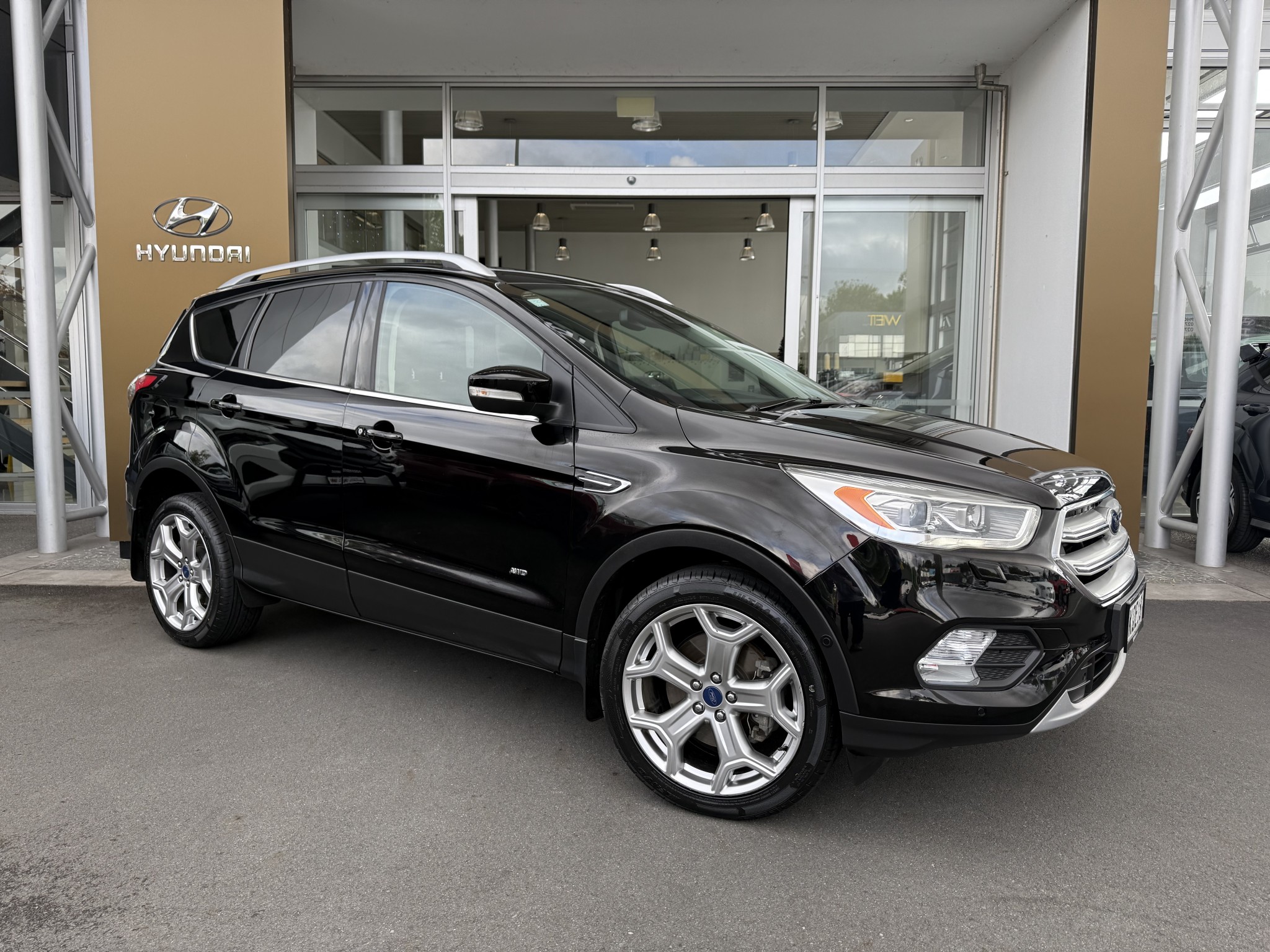 2017 Ford Escape | TITANIUM AWD DIESEL | 25296 | 1