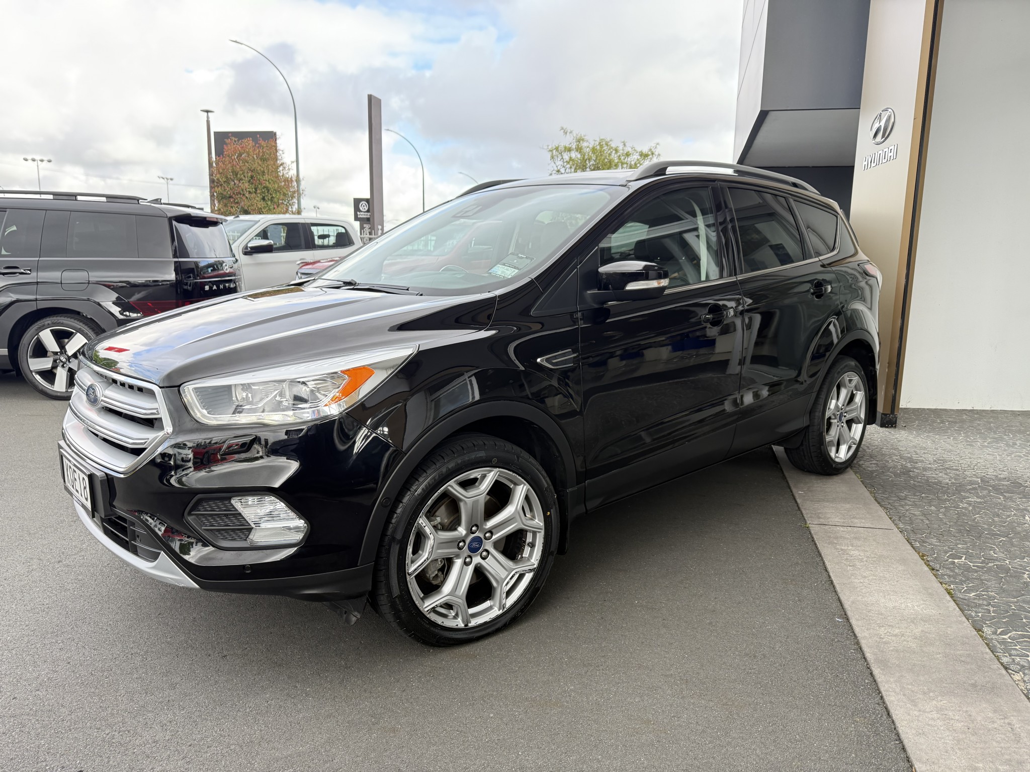 2017 Ford Escape | TITANIUM AWD DIESEL | 25296 | 2