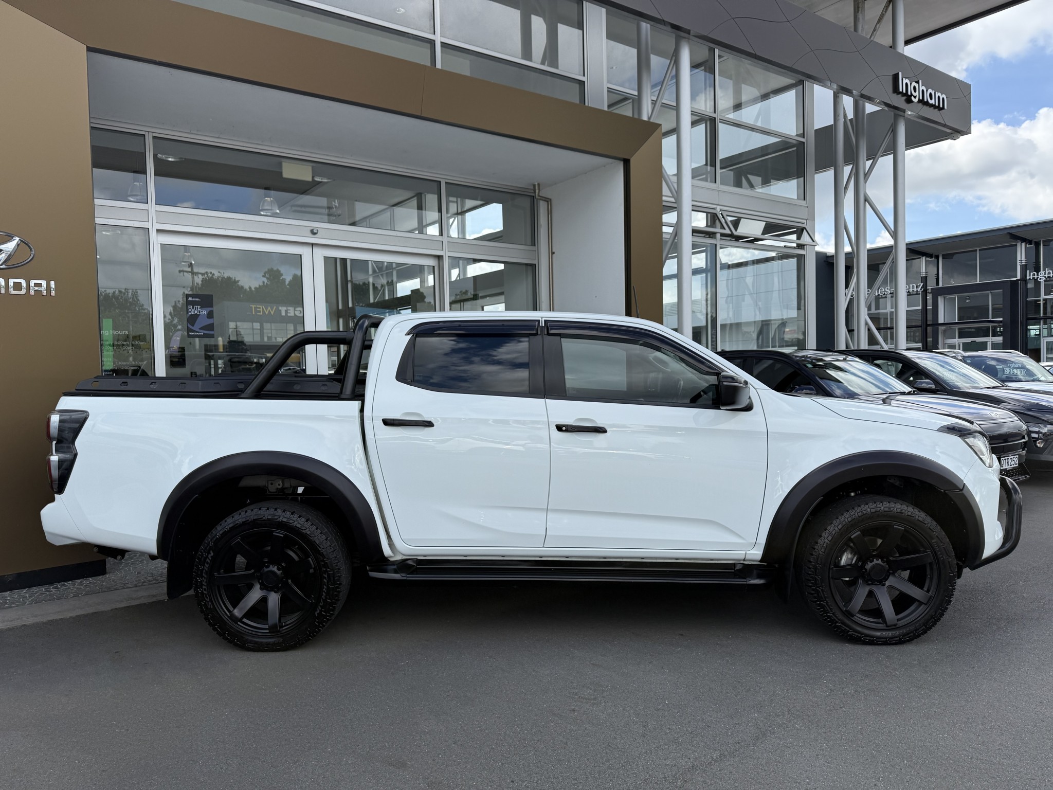 2022 Isuzu D-MAX | LS 3.0D 4WD | 25317 | 5