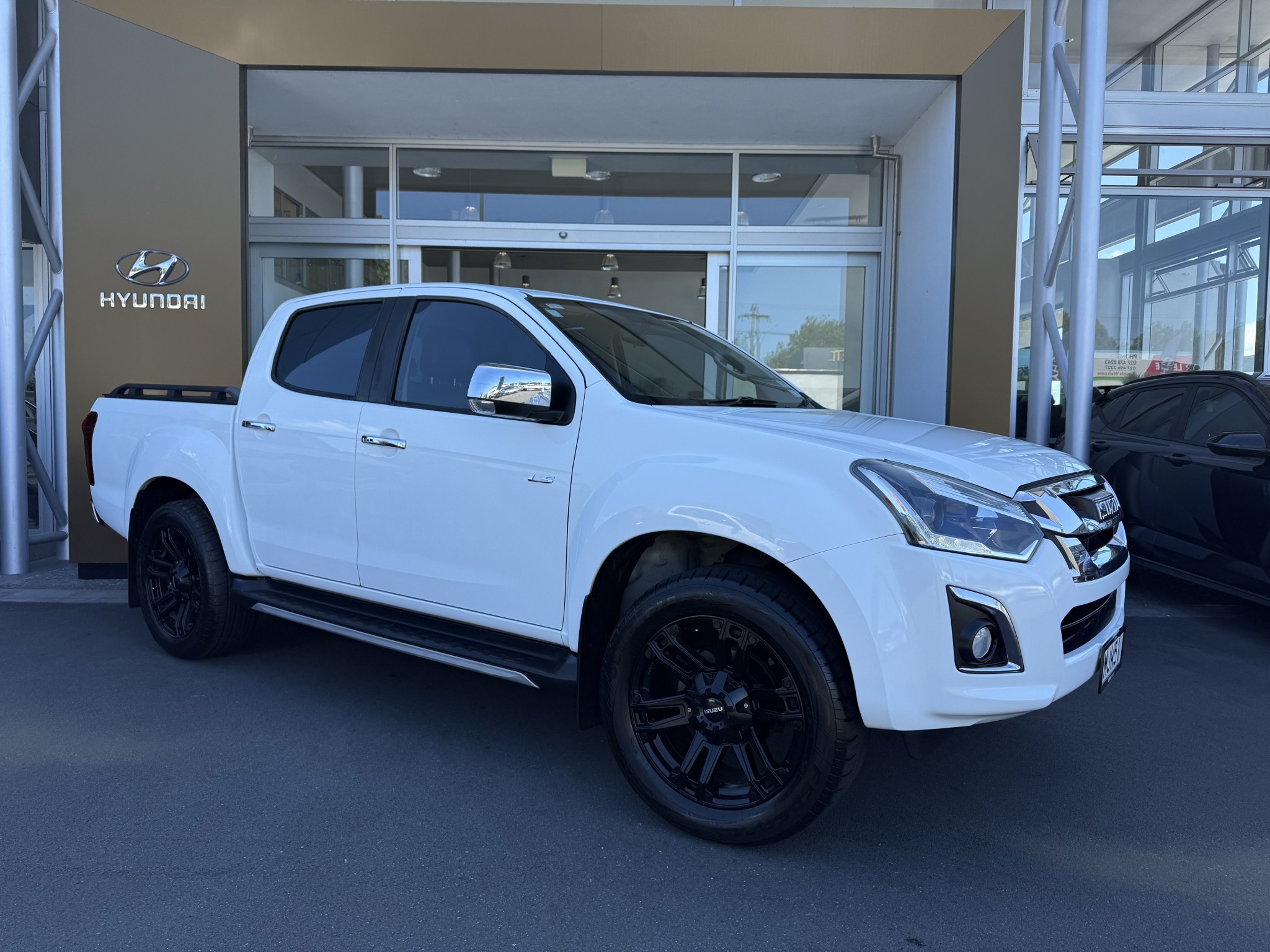 2019 Isuzu D-MAX | LS-T DC 3.0D 2WD | 25336 | 1