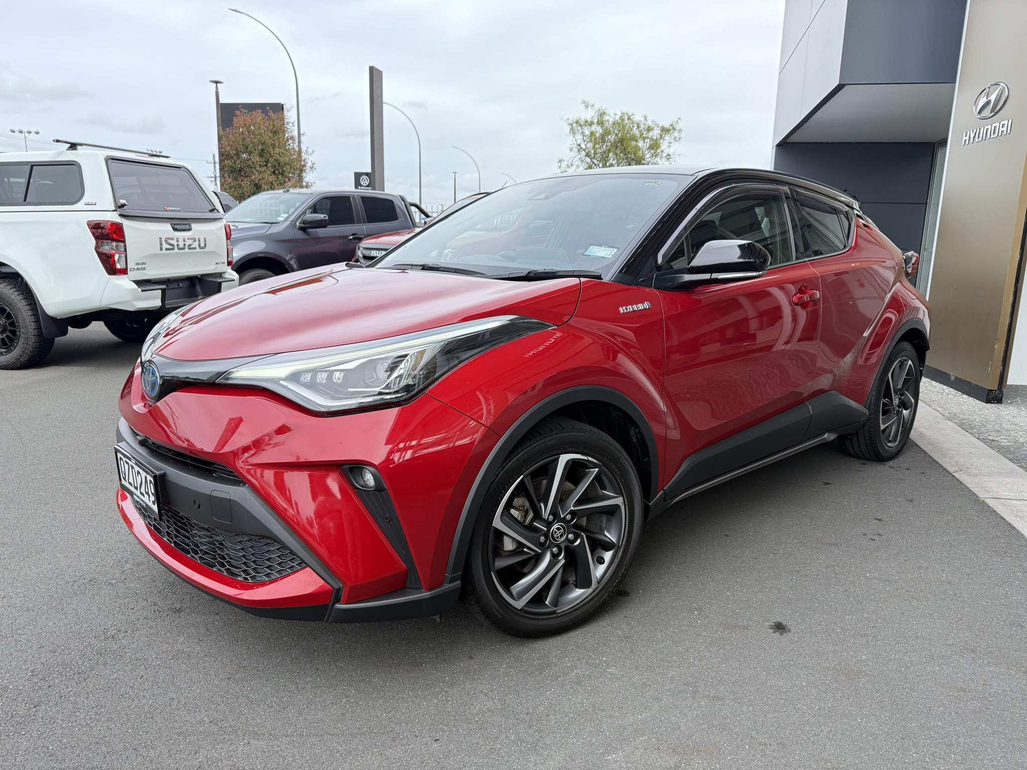 2021 Toyota C-HR | LIMITED 1.8PH/HD | 25377 | 2