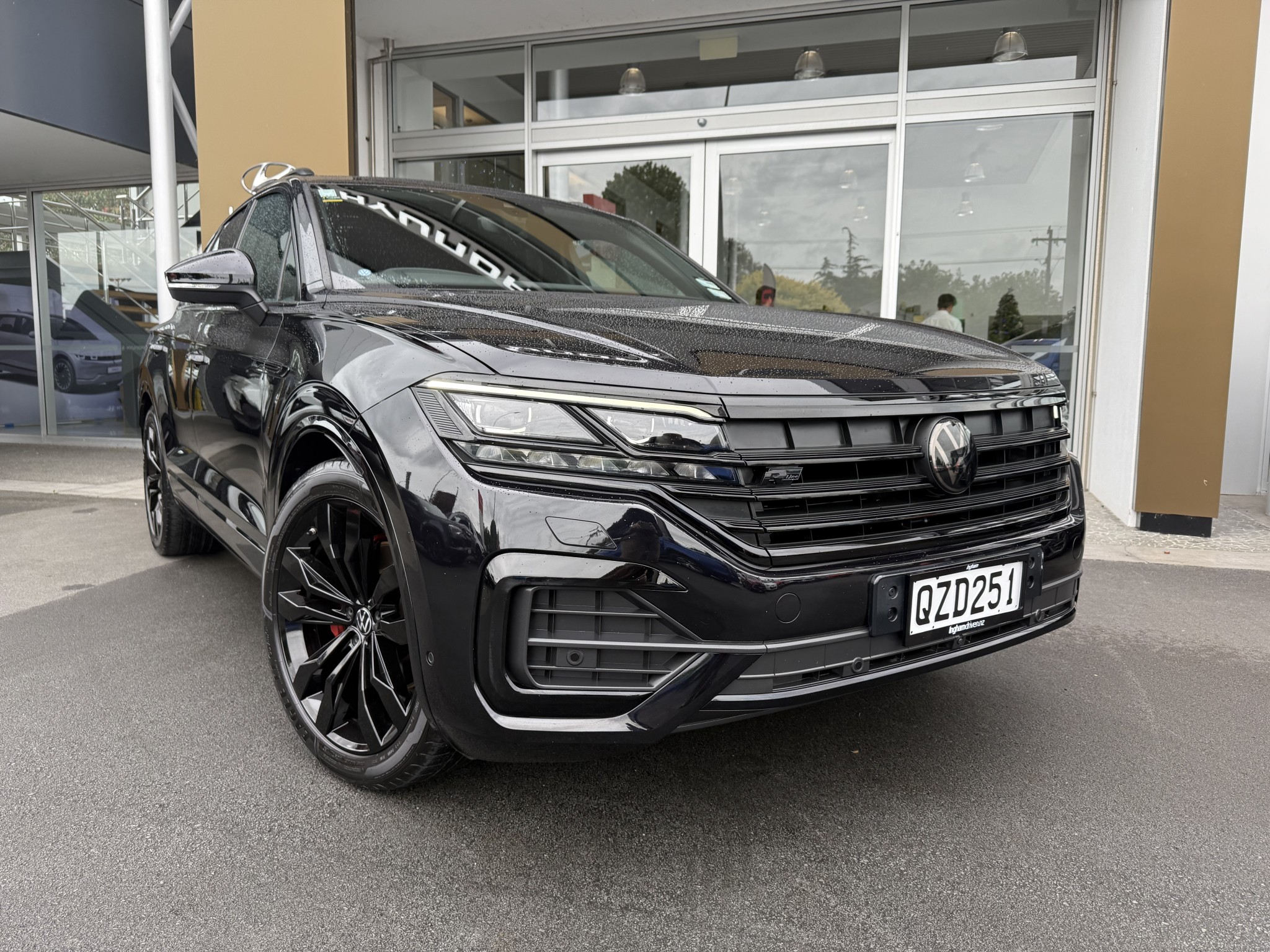 2021 Volkswagen Touareg | V6S 210KW R-Line | 25404 | 6