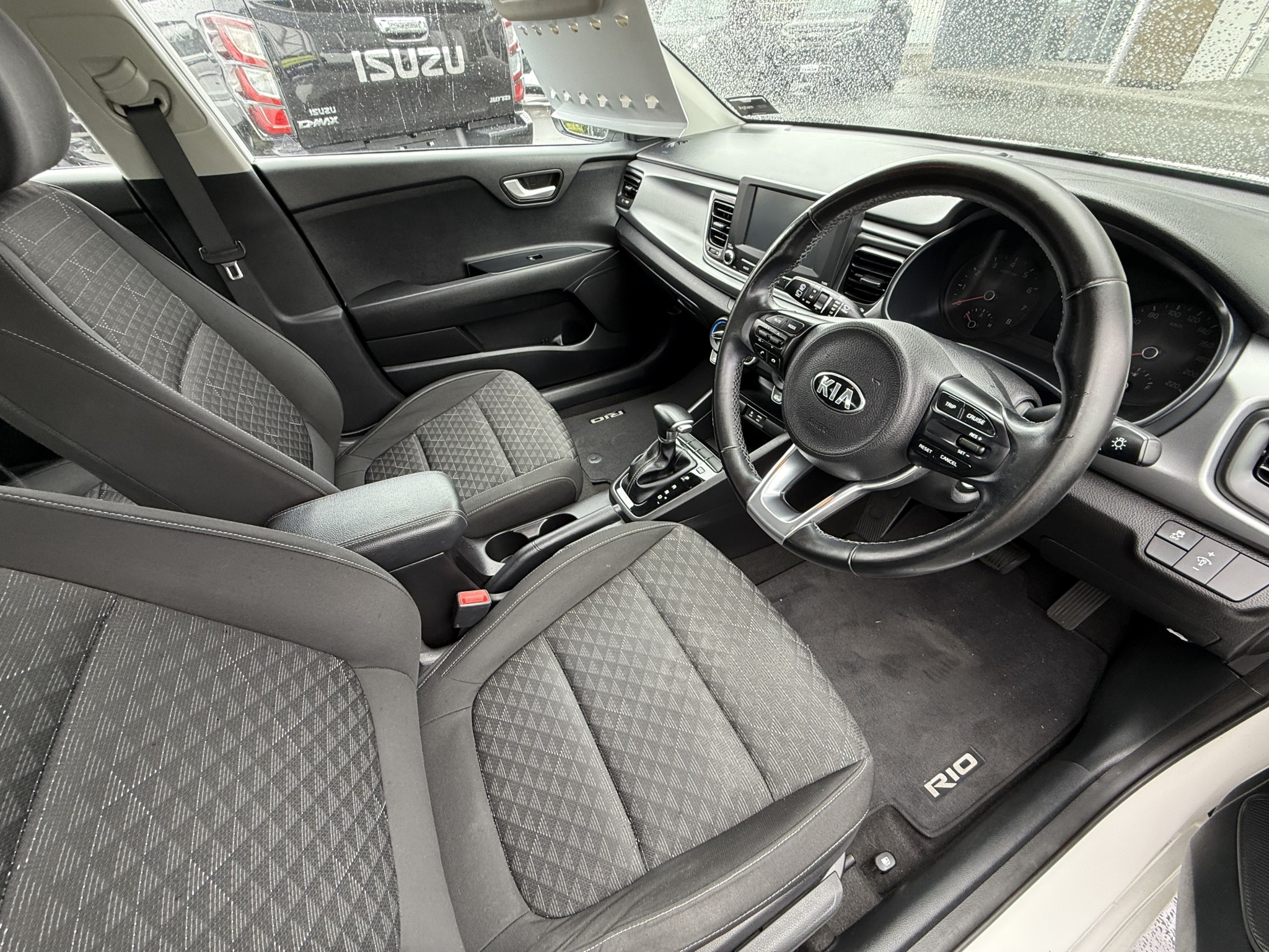 2017 Kia Rio | LX 1.4P/4AT | 25718 | 3