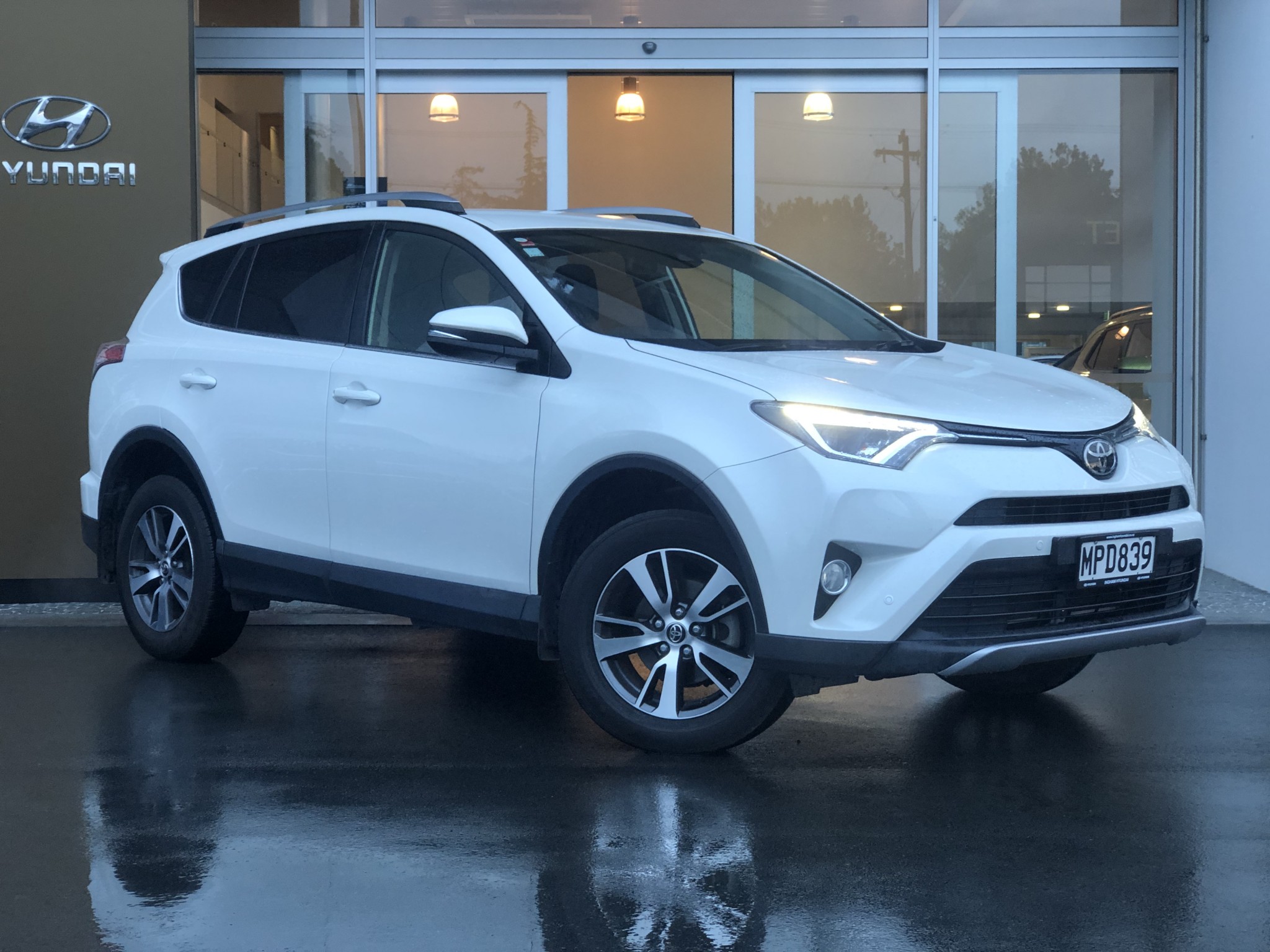 Toyota rav4 2017 характеристики