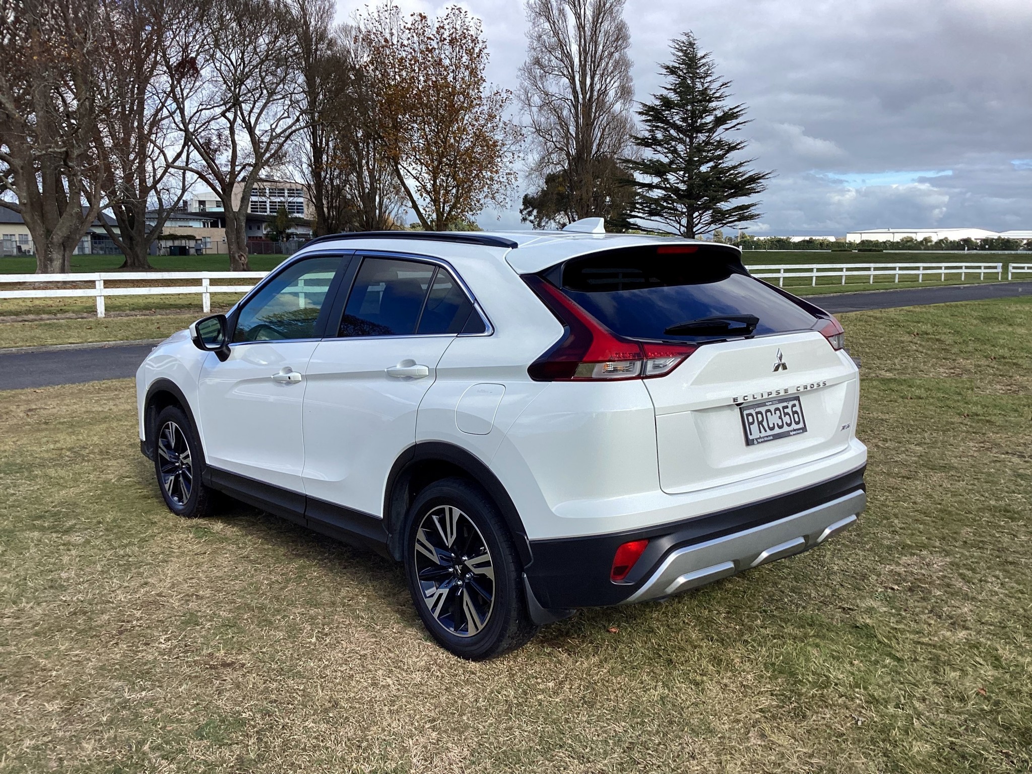 2023 Mitsubishi Eclipse Cross | 2WD XLS, 1.5L Petrol,  8 Stage CVT, SUV. | 23612 | 4