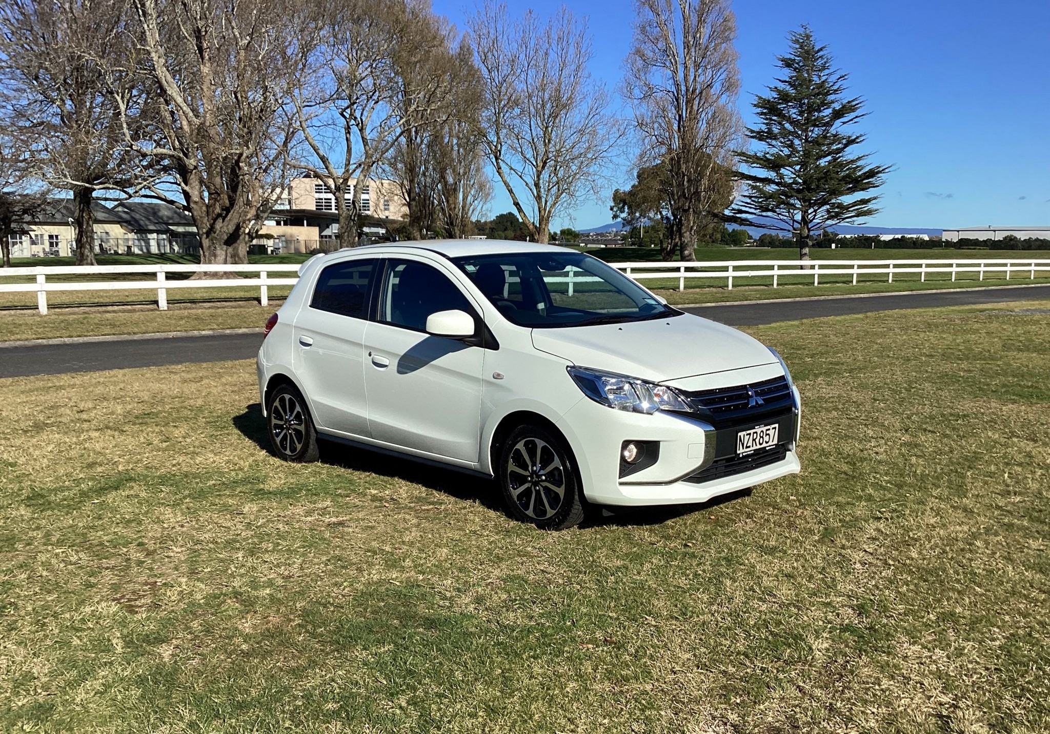 2022 Mitsubishi Mirage | XLS, 1.2L Petrol, CVT, Hatchback. | 23949 | 1