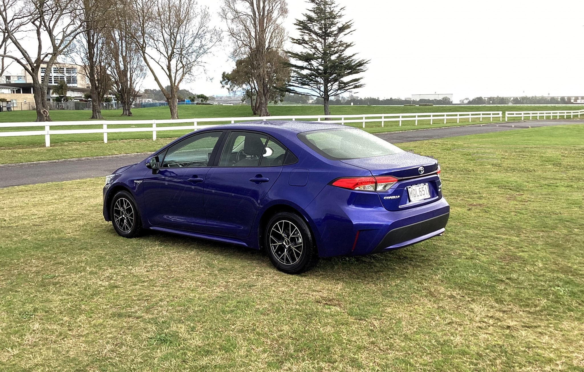 2020 Toyota Corolla | SX, 1.8PL Hybrid, CVT, Sedan. | 24437 | 4