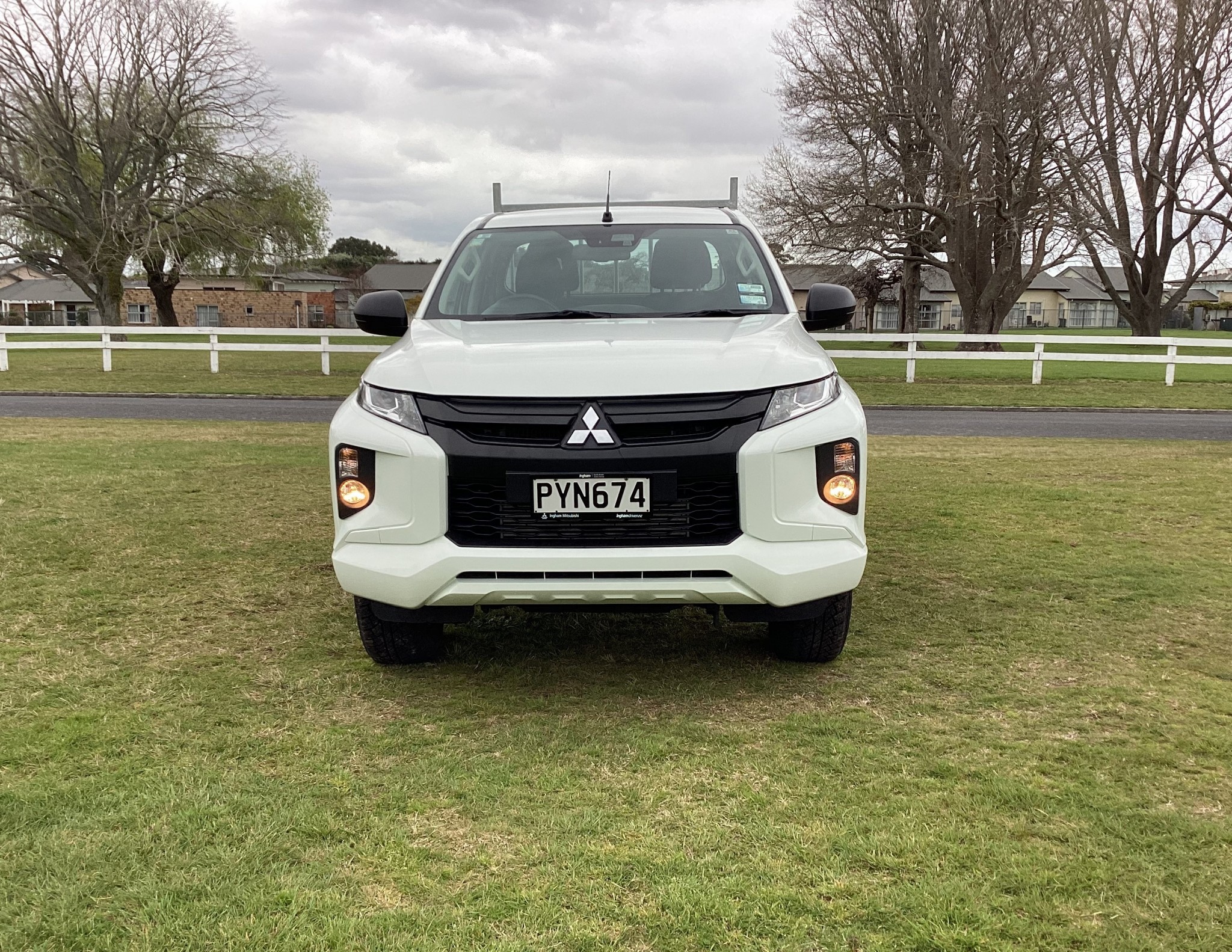 2023 Mitsubishi Triton | Club Cab, GLX, 2.4L Diesel, 4WD, Auto, Flatdeck. | 24668 | 2