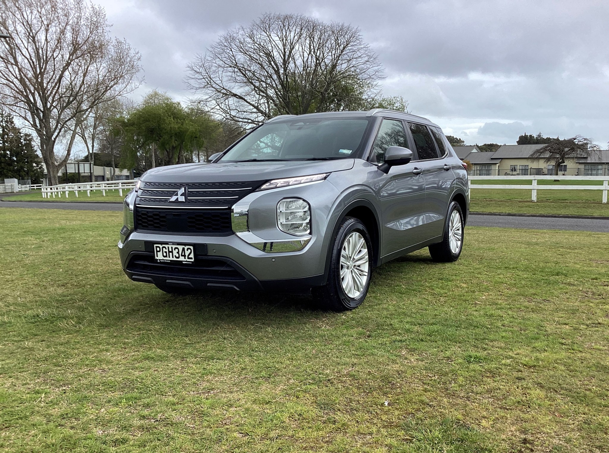 2022 Mitsubishi Outlander | LS, 2.5L Petrol, CVT, 5 Seat, 2WD, SUV. | 24626 | 3