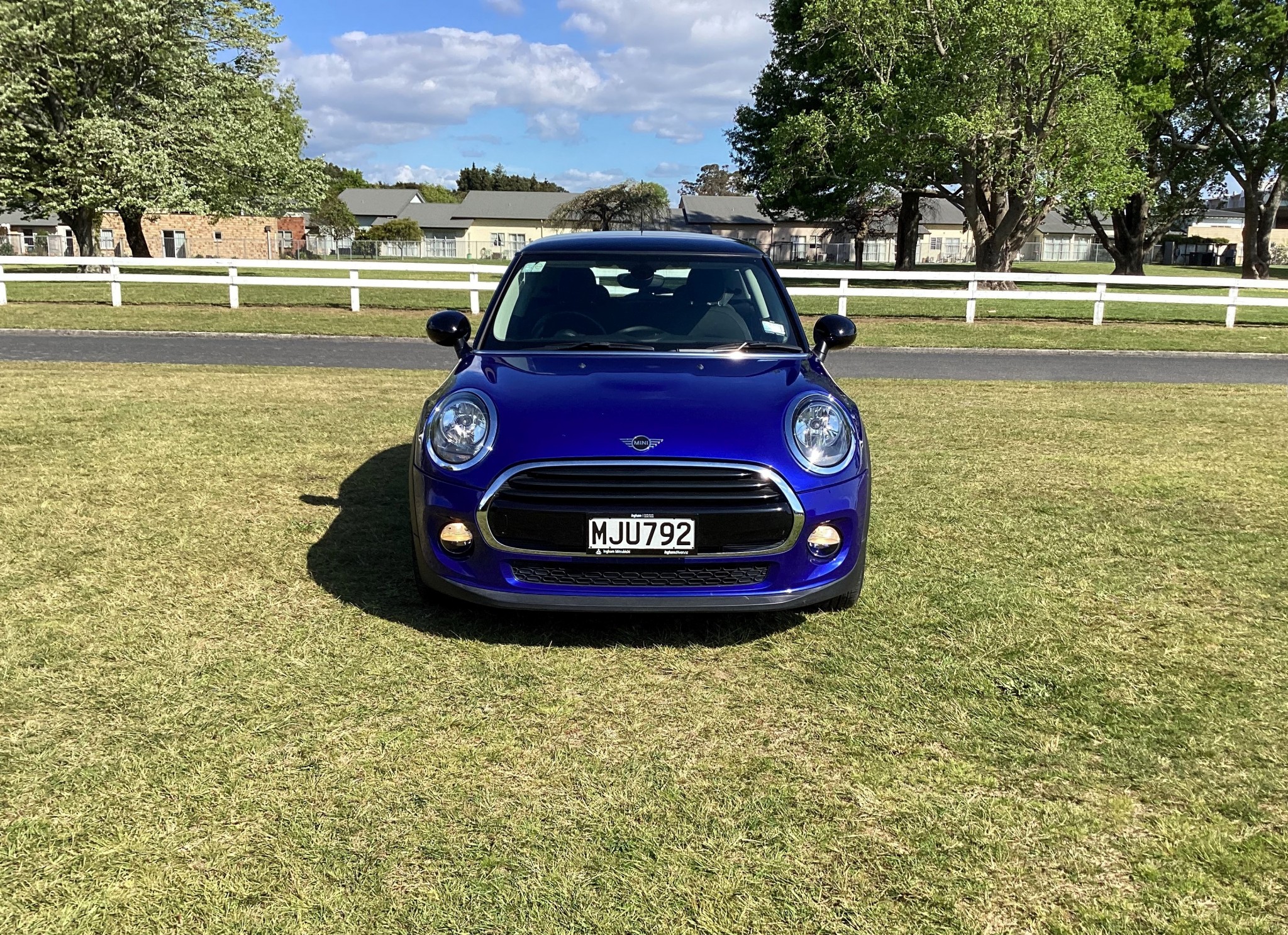 2019 Mini Cooper | 1.5L Petrol Turbo, 7 Speed Automatic, Hatch. | 24957 | 2