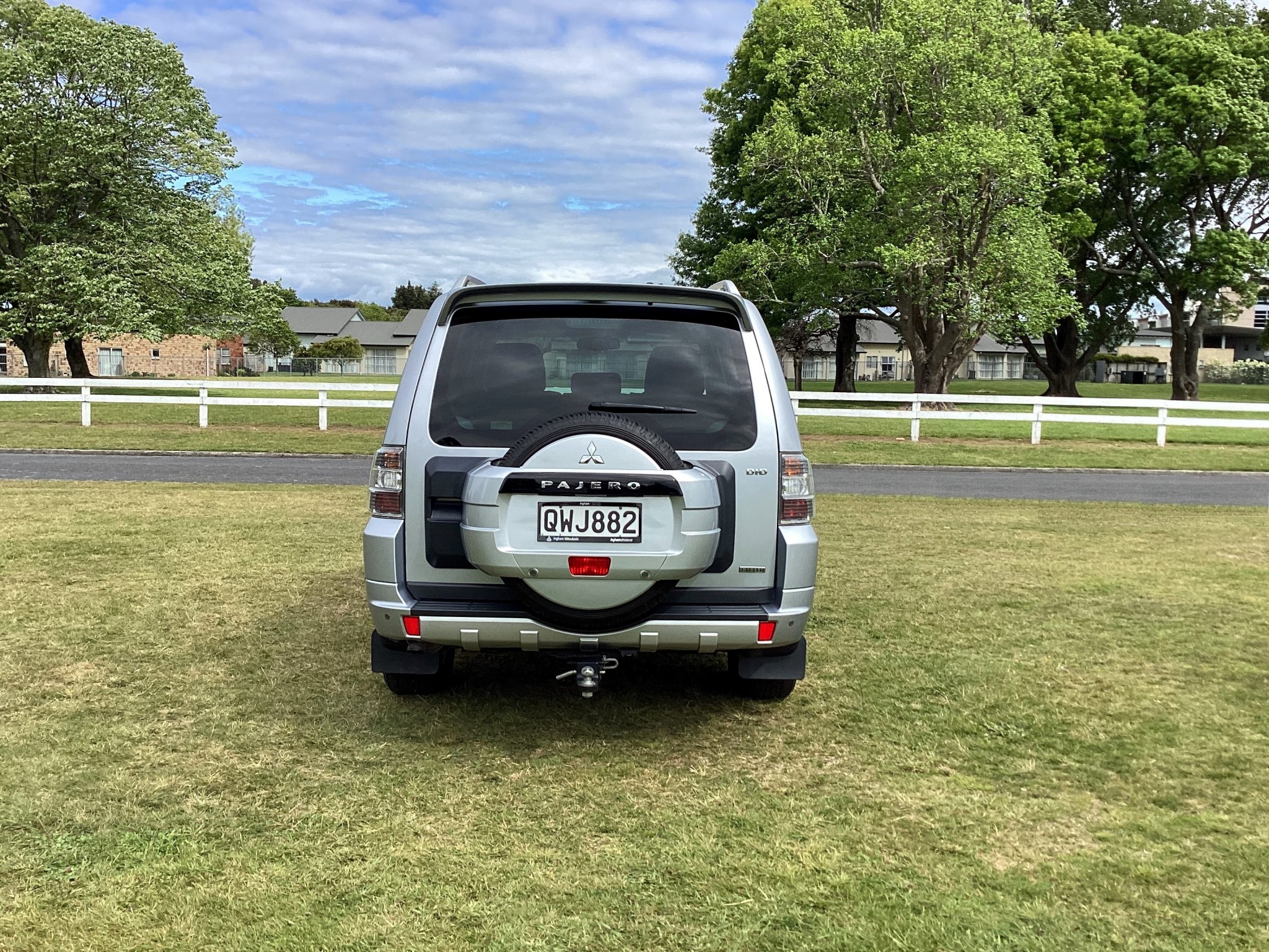 2011 Mitsubishi Pajero | EXCEED, 3.2L Diesel,  Automatic, 7 Seat, SUV. | 24984 | 6