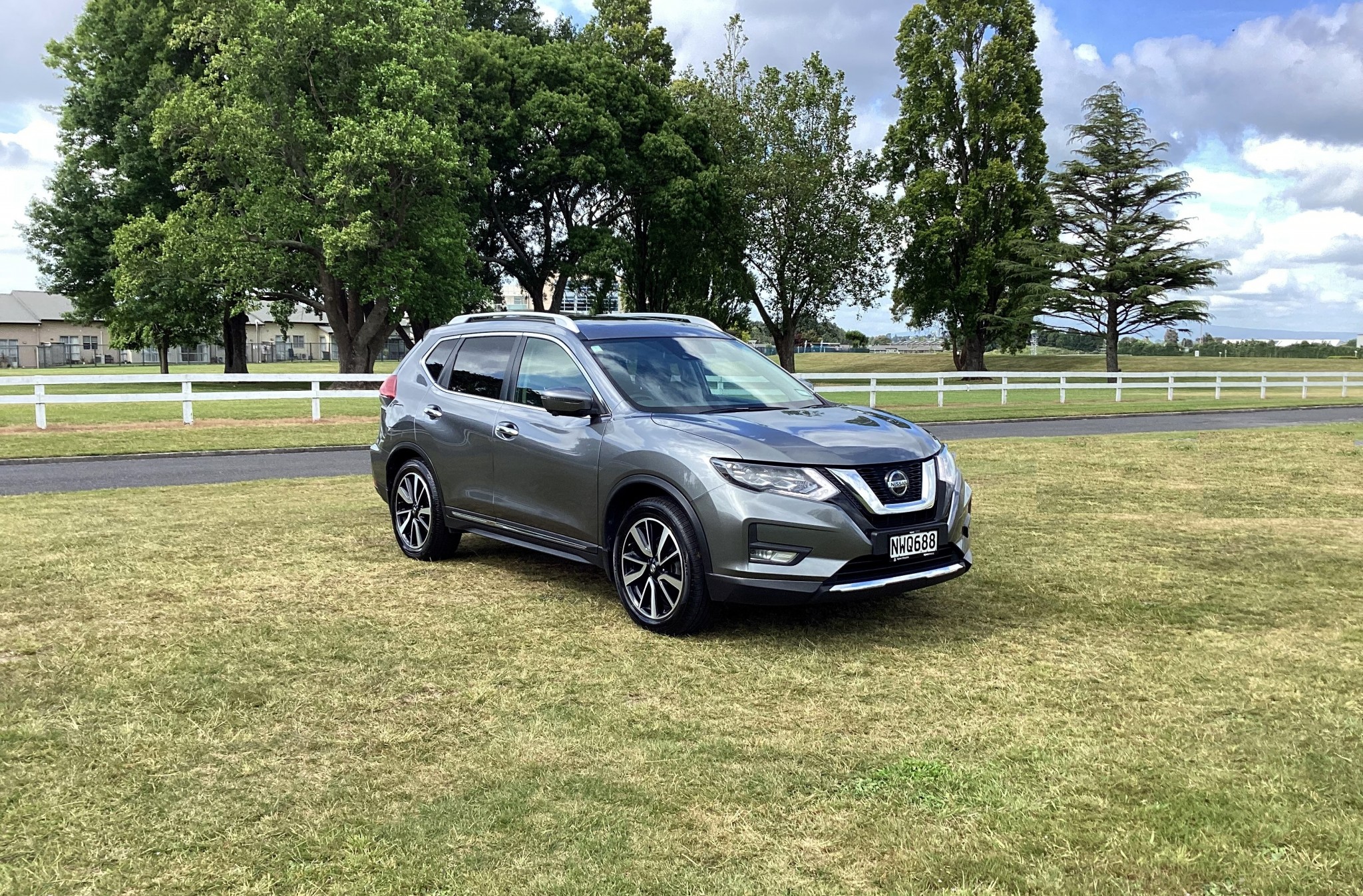 2021 Nissan X-Trail | TI, 2.5L Petrol, 4WD, 6 Stage CVT, 5 Seat, SUV. | 25100 | 1