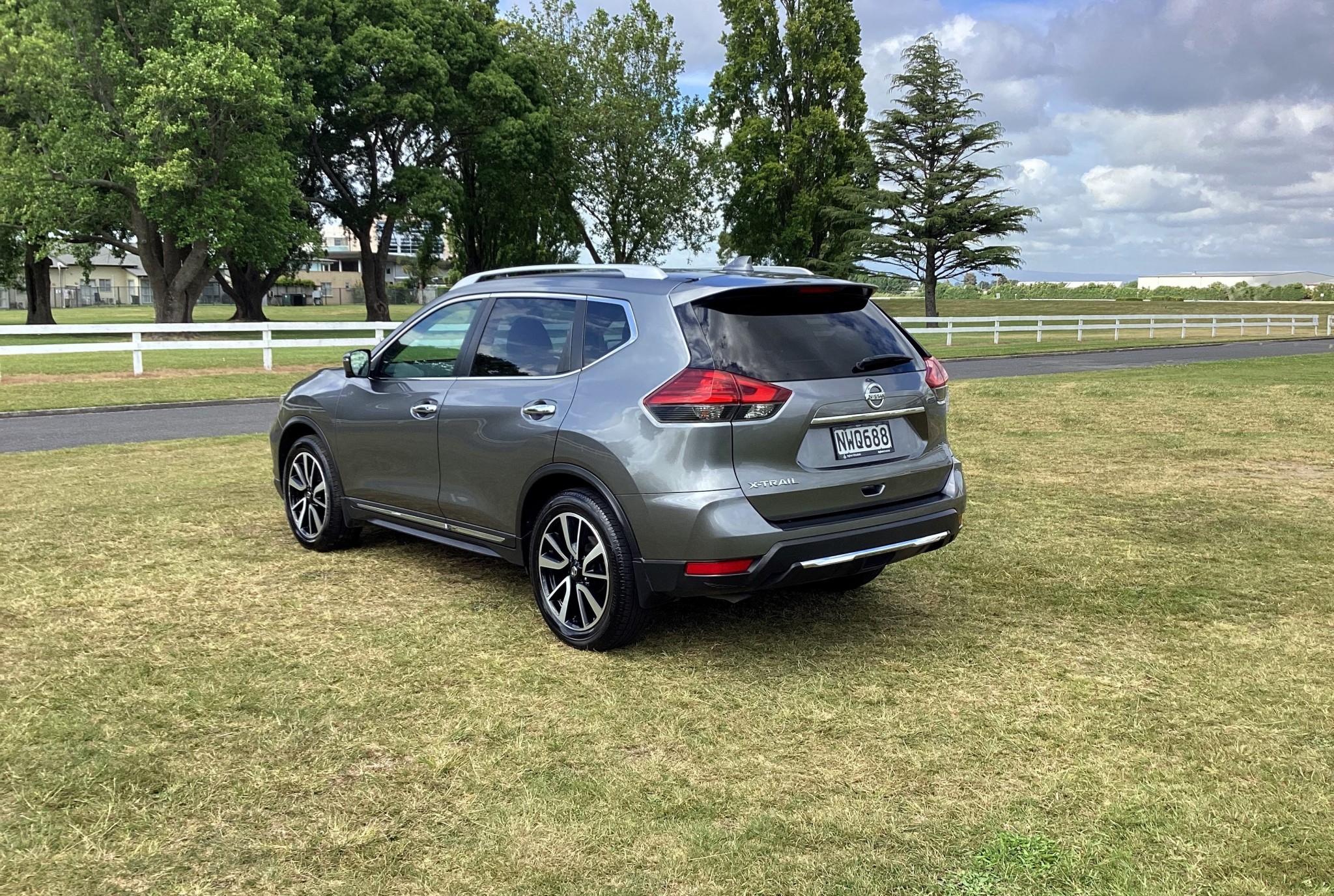 2021 Nissan X-Trail | TI, 2.5L Petrol, 4WD, 6 Stage CVT, 5 Seat, SUV. | 25100 | 4