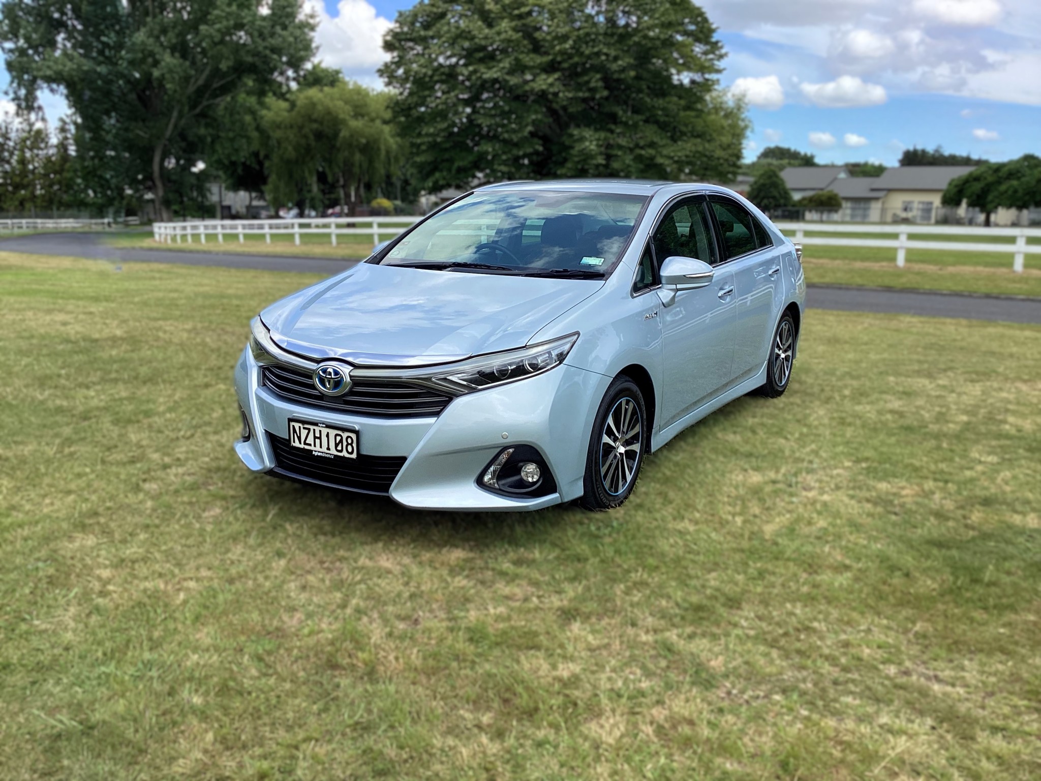 2014 Toyota SAI | 2.4L Petrol - Hybrid, CVT, Sedan. | 25287 | 3