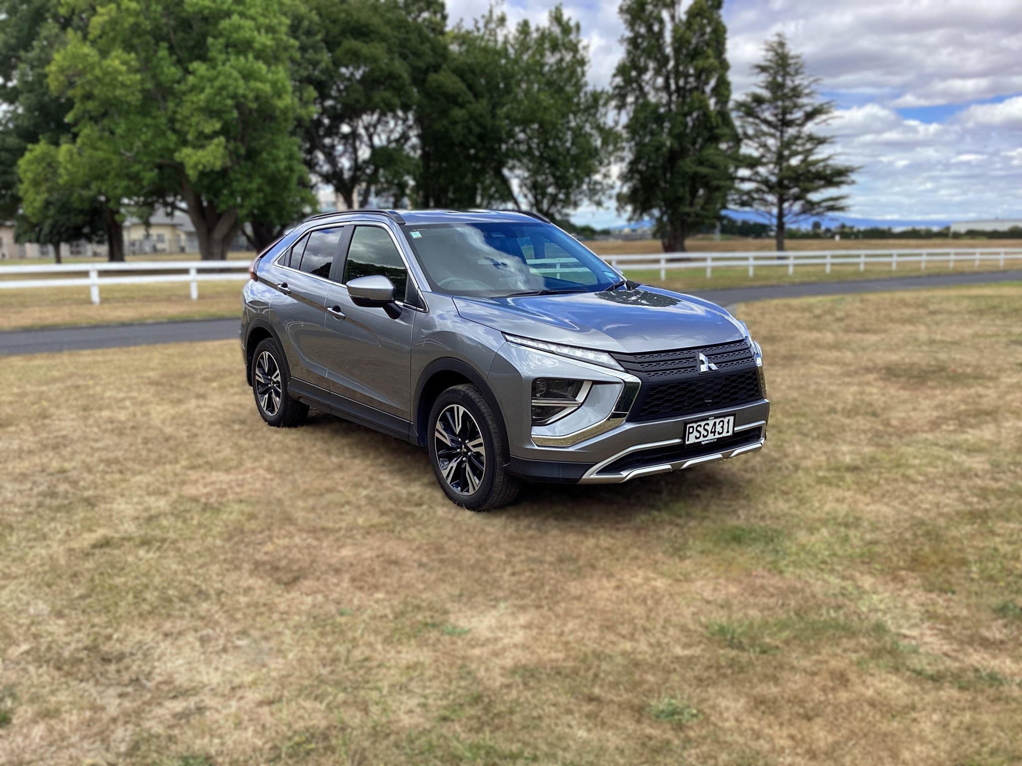 2023 Mitsubishi Eclipse Cross | XLS, 1.5L Petrol / Turbo, AWD, 8 Stage CVT, SUV. | 25721 | 1